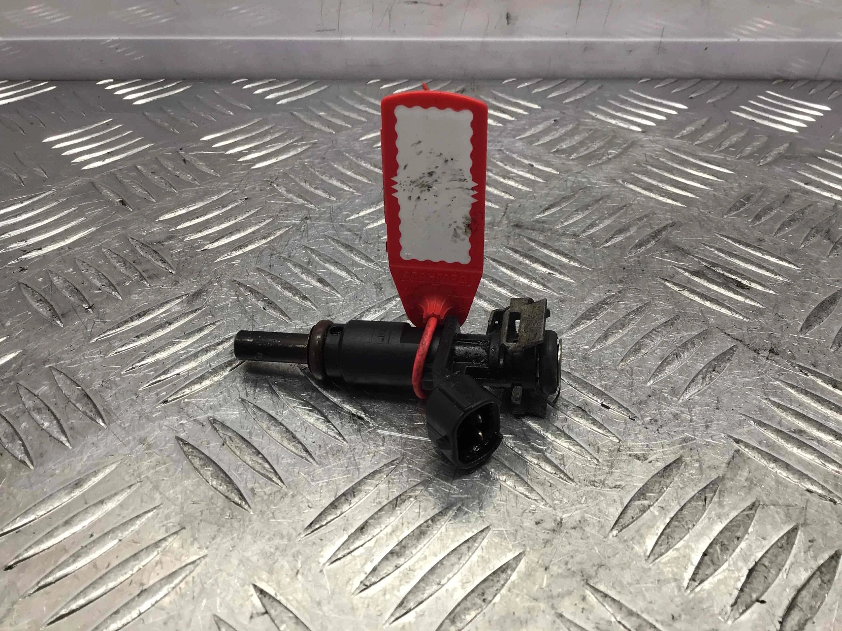 Форсунка Peugeot 308 T7 (2007-2011) бензин 1.6 i Механика Седан