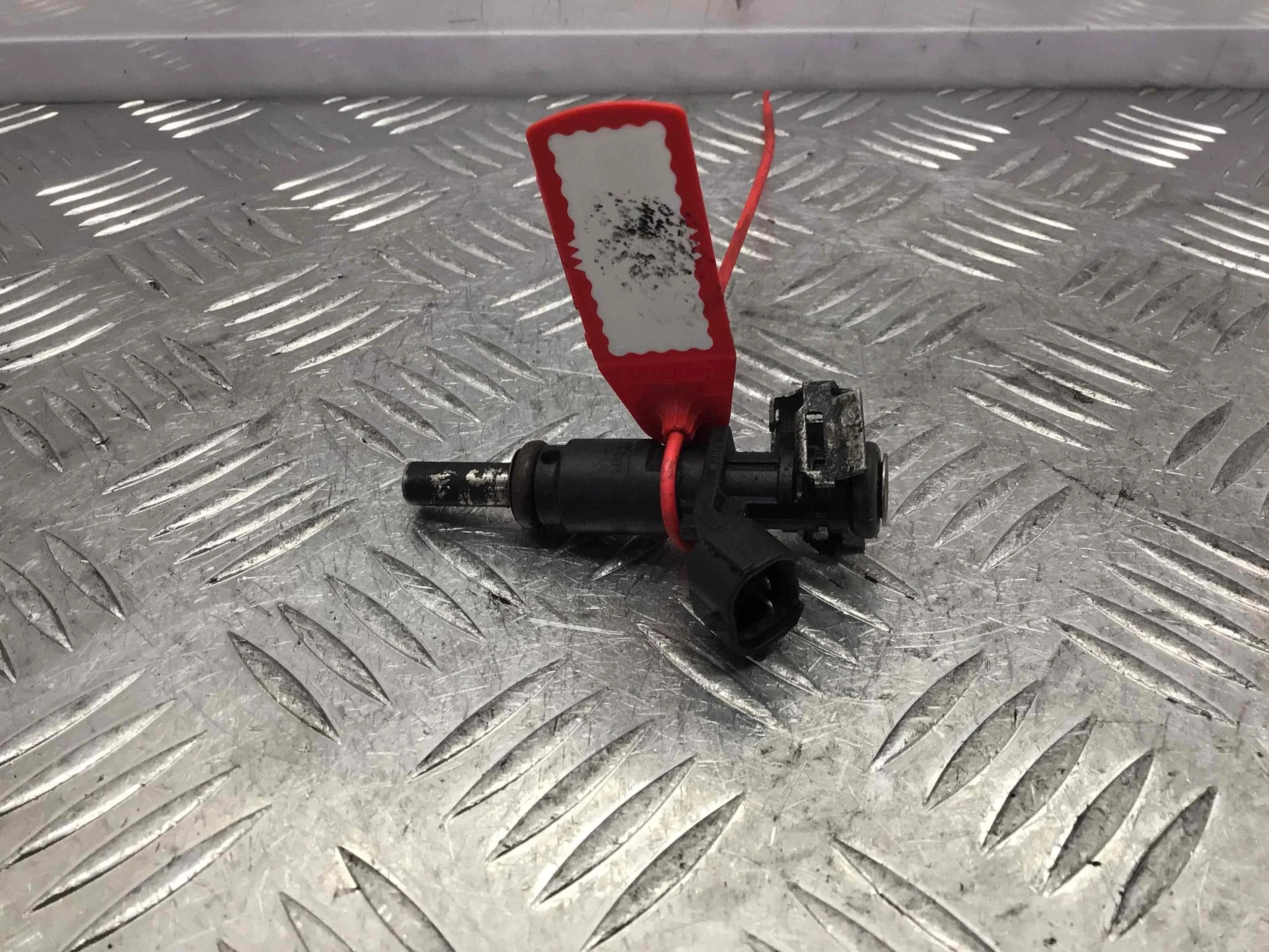 Форсунка Peugeot 308 T7 (2007-2011) бензин 1.6 i Механика Седан