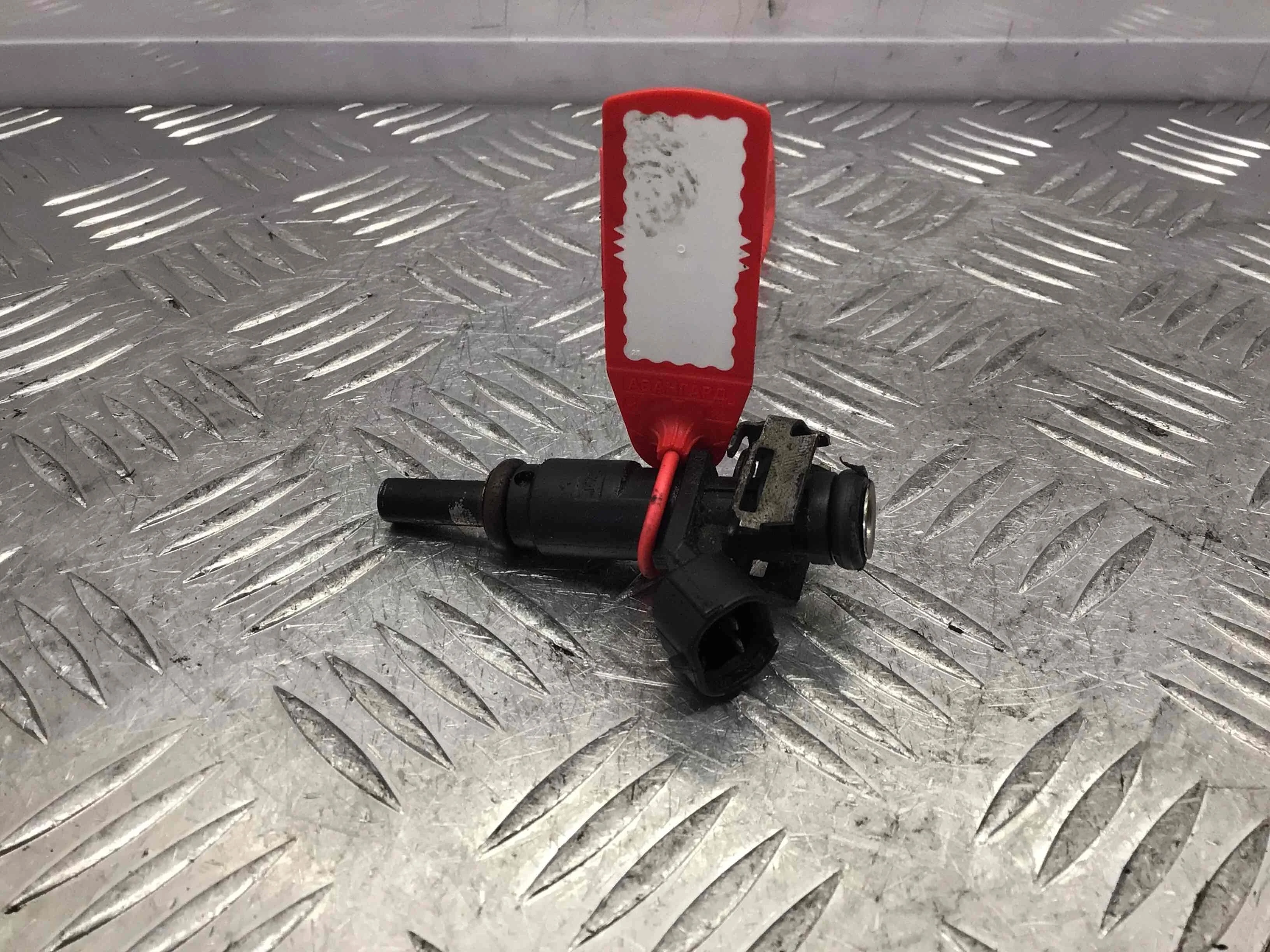 Форсунка Peugeot 308 T7 (2007-2011) бензин 1.6 i Механика Седан