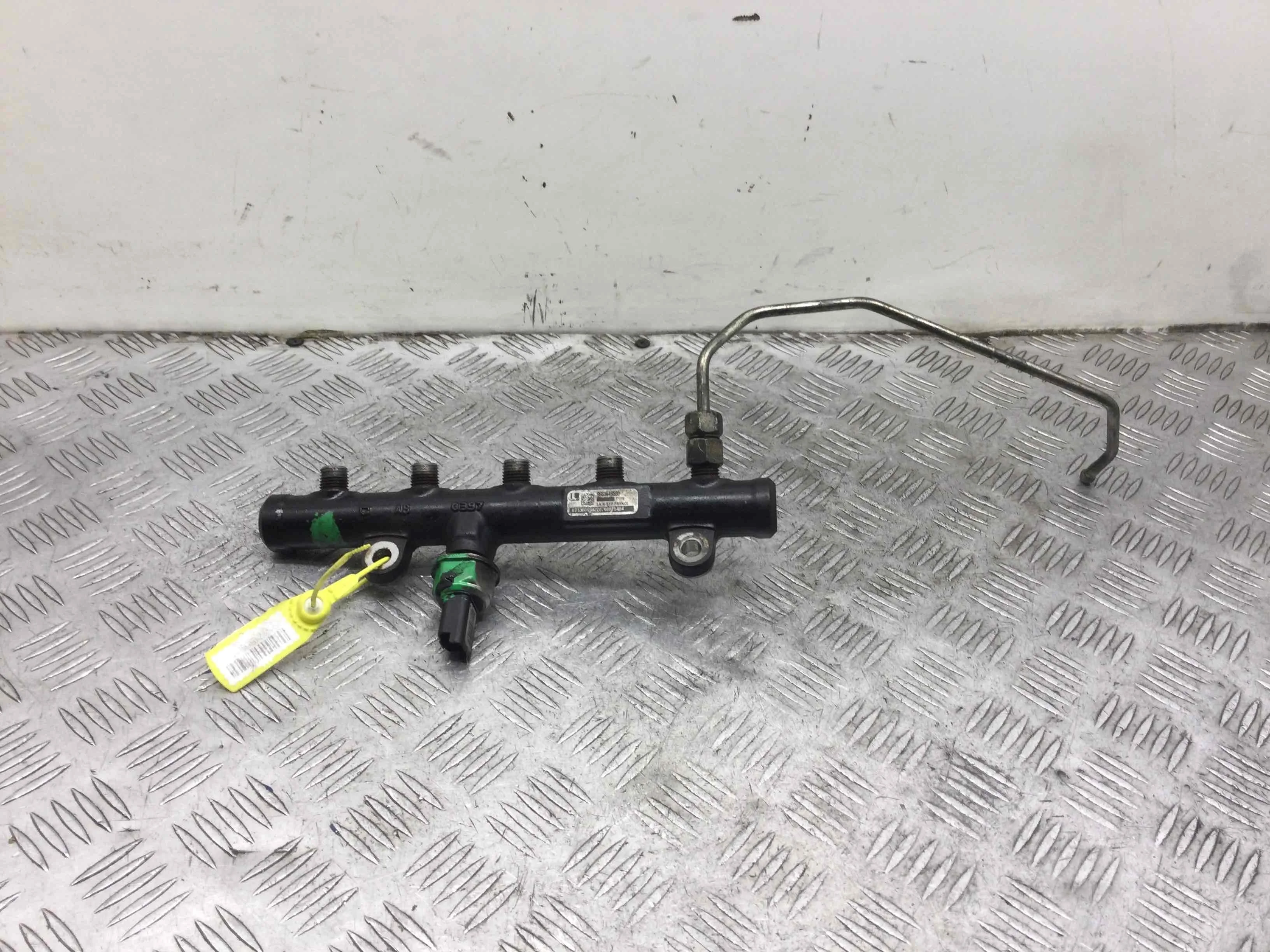 Топливная рампа Citroen C4 1 поколение 2004 - 2008 дизель 2.0 HDi Автомат Седан