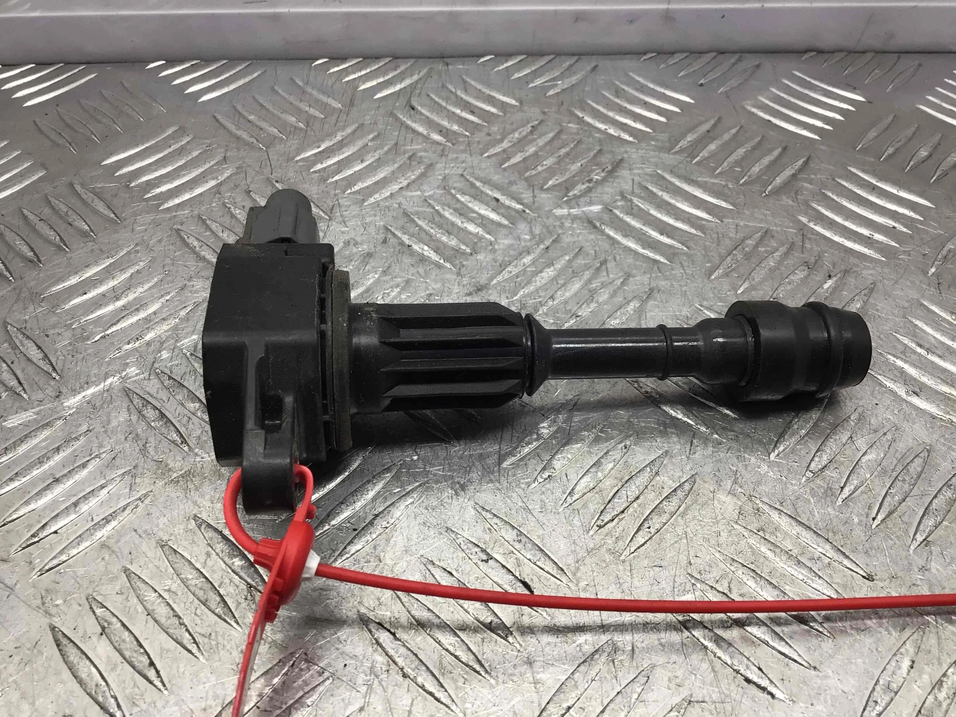 Катушка зажигания Nissan Micra K12 (2002-2010) бензин 1.2 i Автомат Х/б