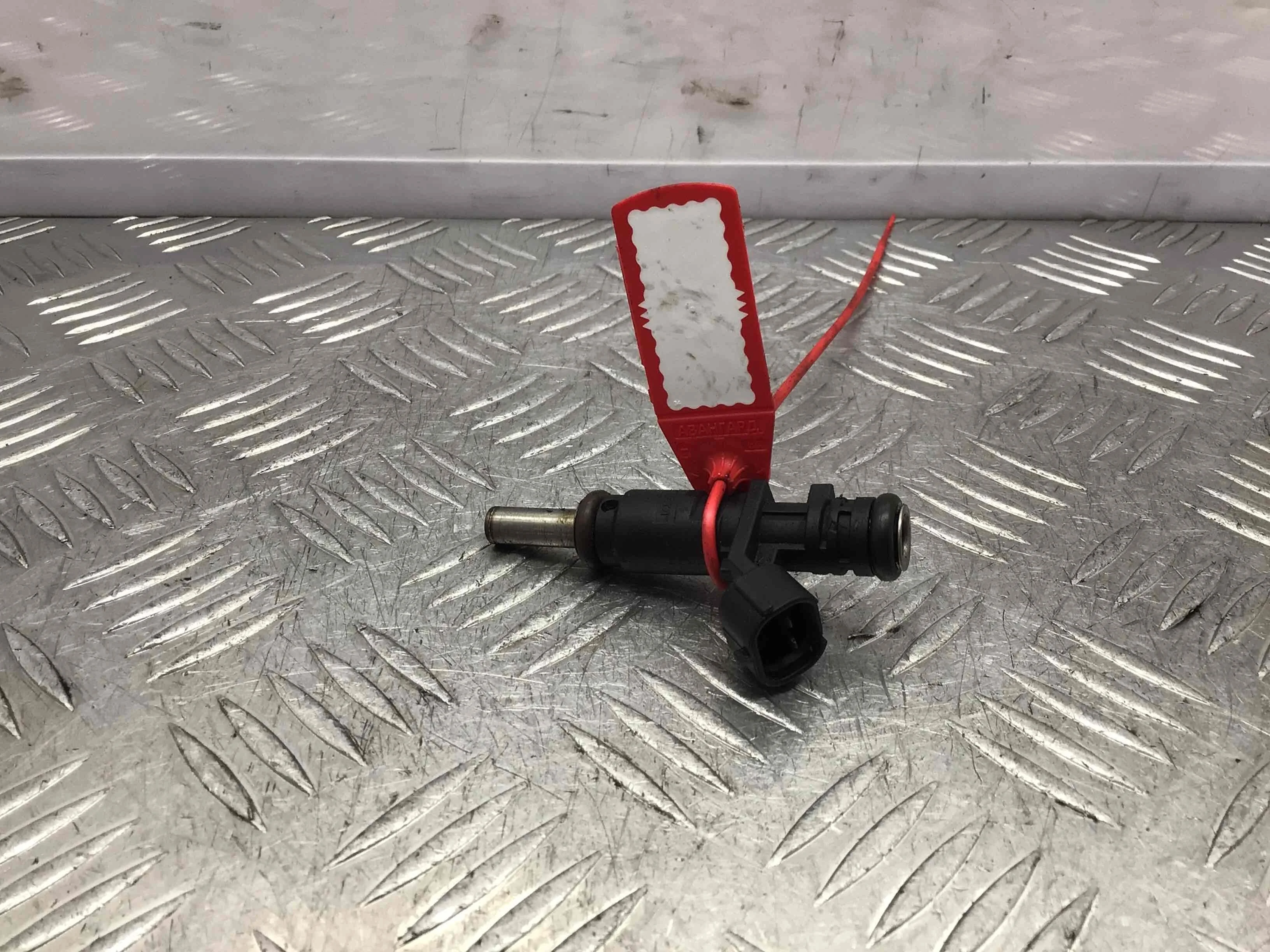 Форсунка Peugeot 207 1 поколение (2006-2009) бензин 1.6 i Механика