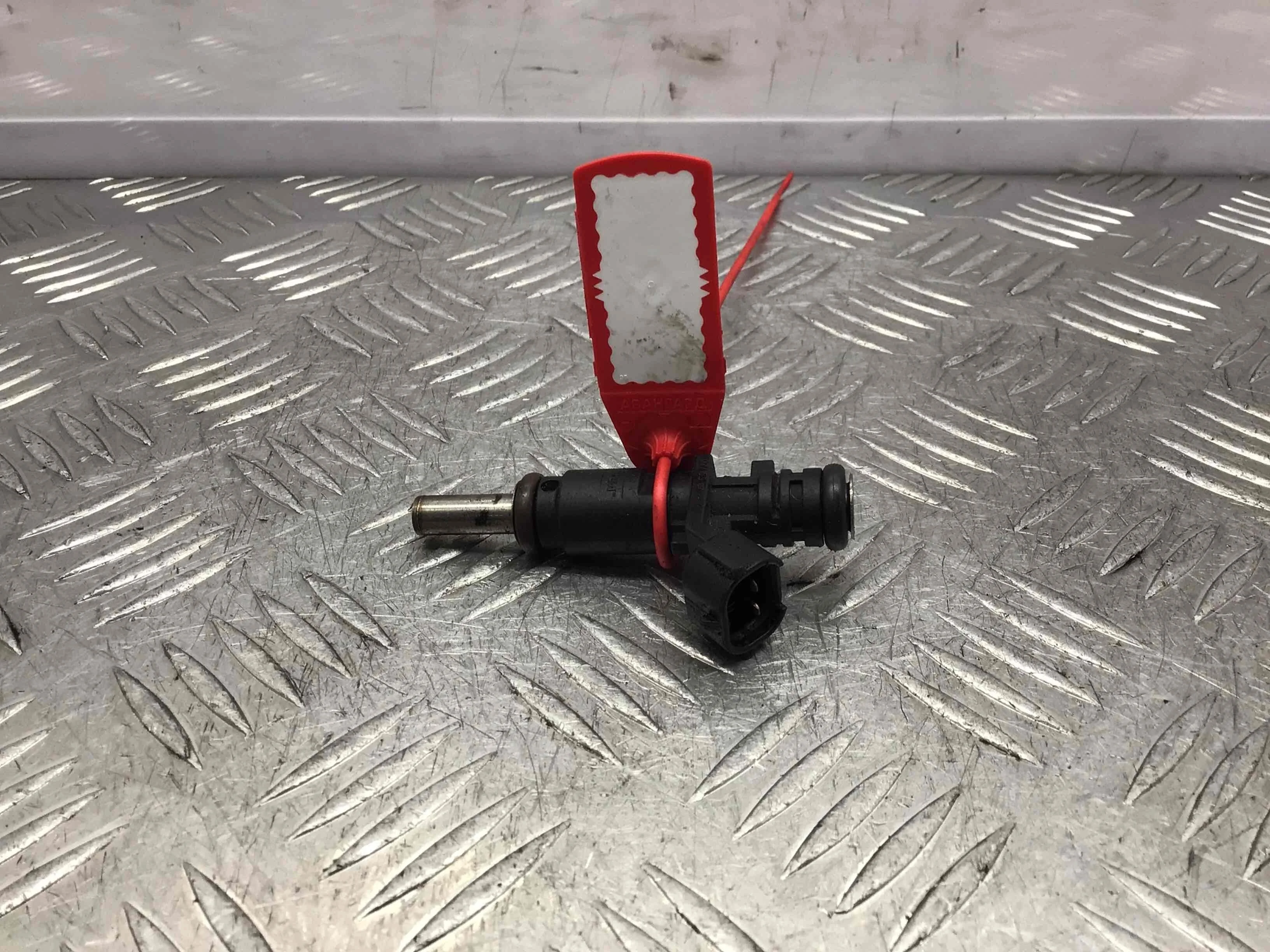 Форсунка Peugeot 207 1 поколение (2006-2009) бензин 1.6 i Механика