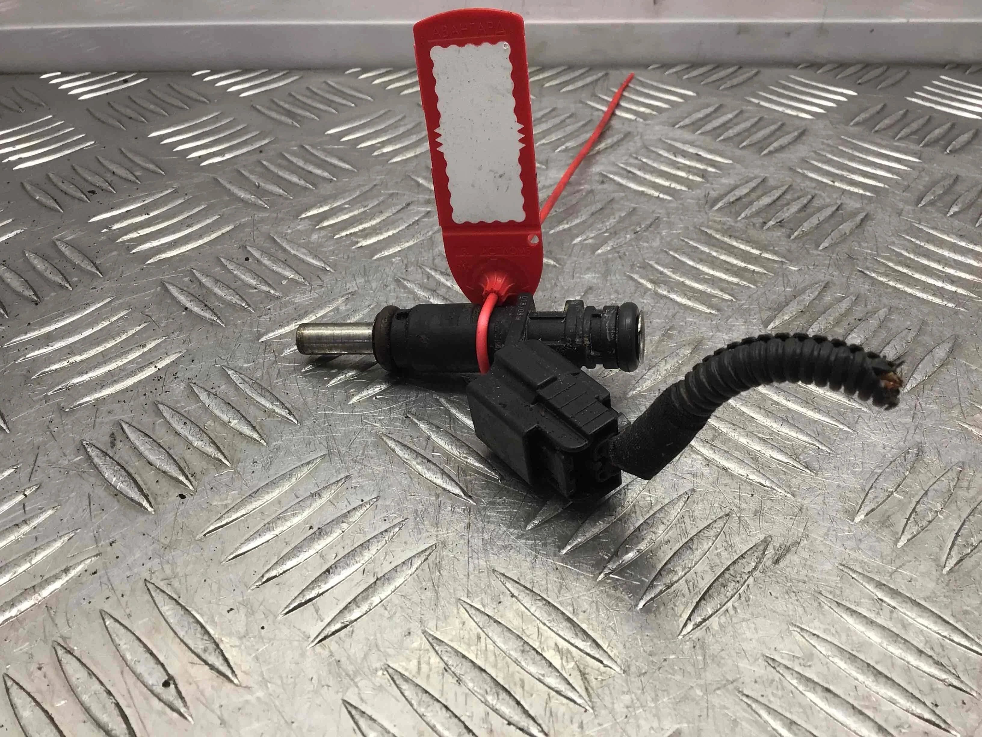 Форсунка Peugeot 207 1 поколение (2006-2009) бензин 1.6 i Механика