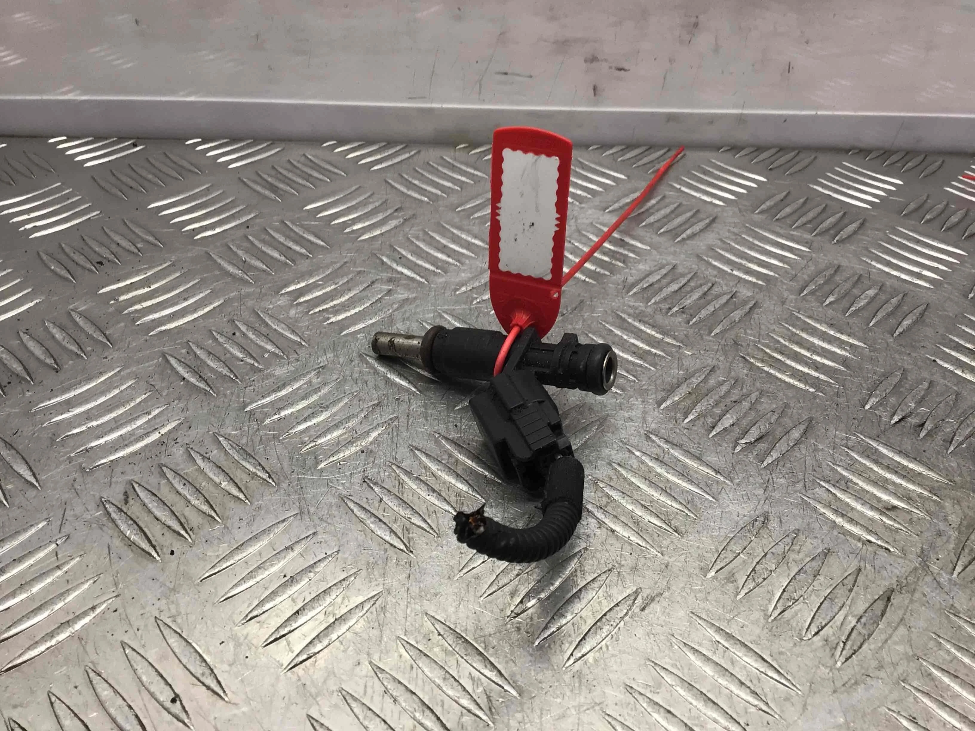 Форсунка Peugeot 207 1 поколение (2006-2009) бензин 1.6 i Механика