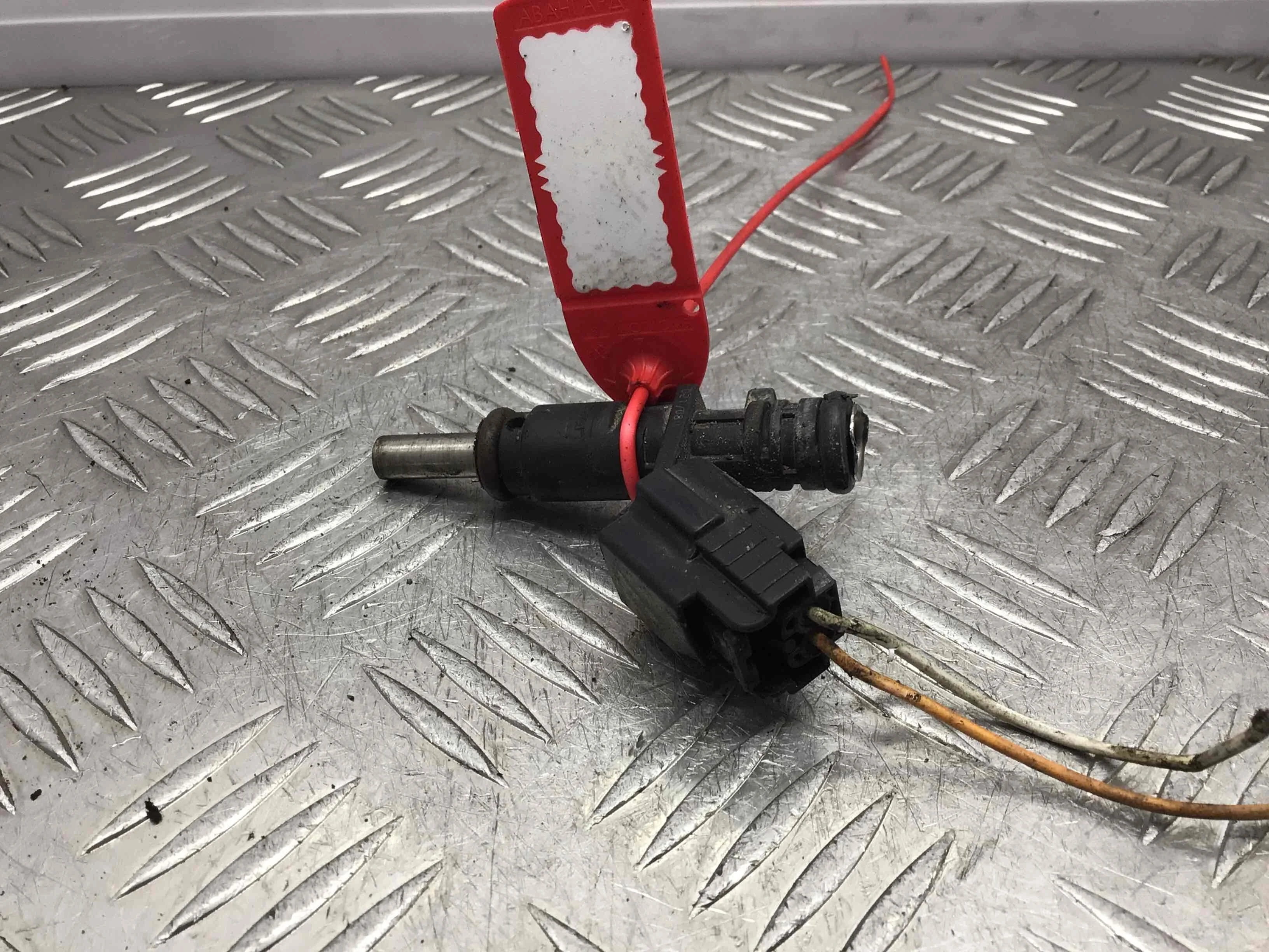 Форсунка Peugeot 207 1 поколение (2006-2009) бензин 1.6 i Механика