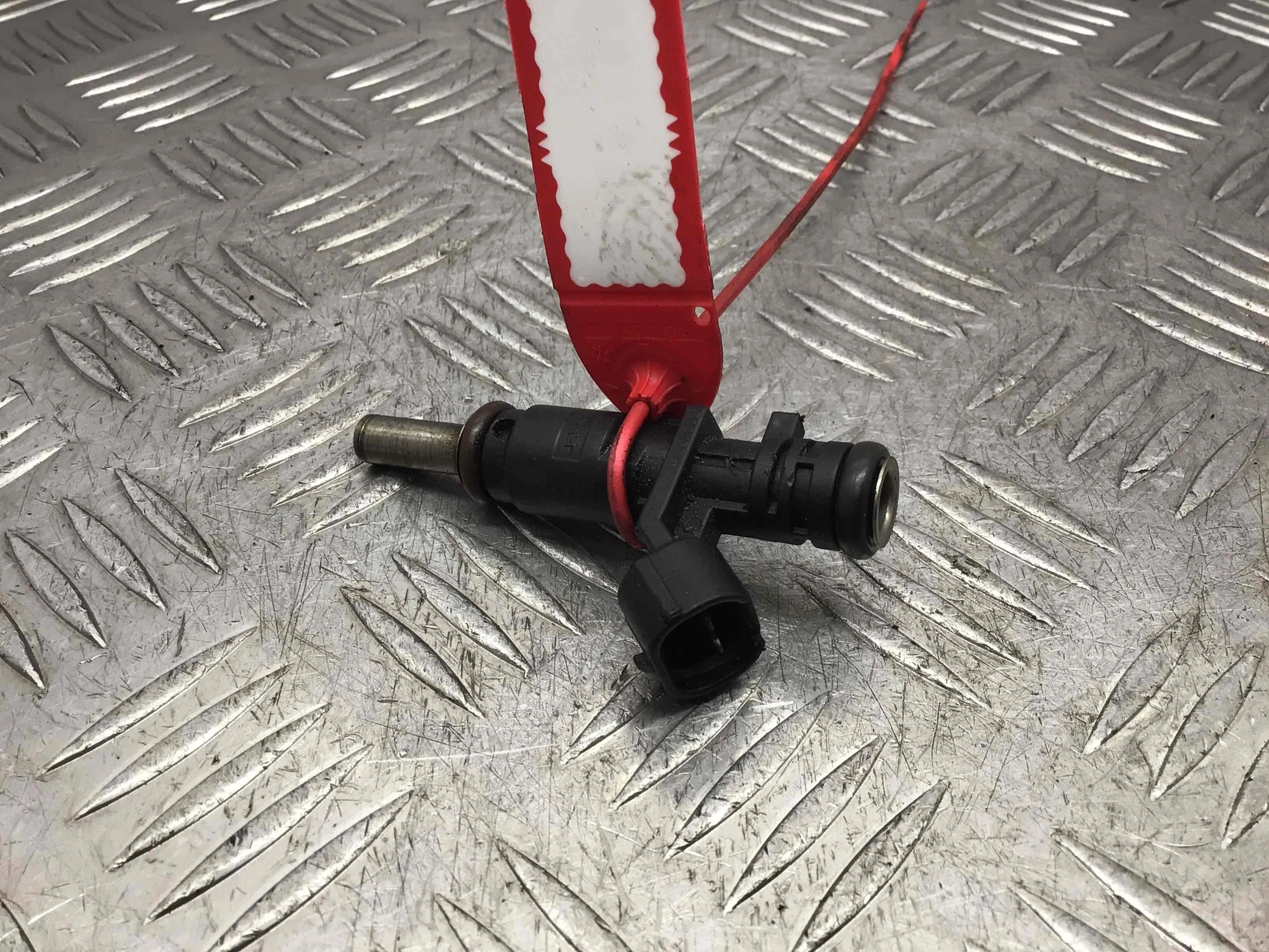 Форсунка Peugeot 308 T7 (2007-2011) бензин 1.6  Механика Х/б