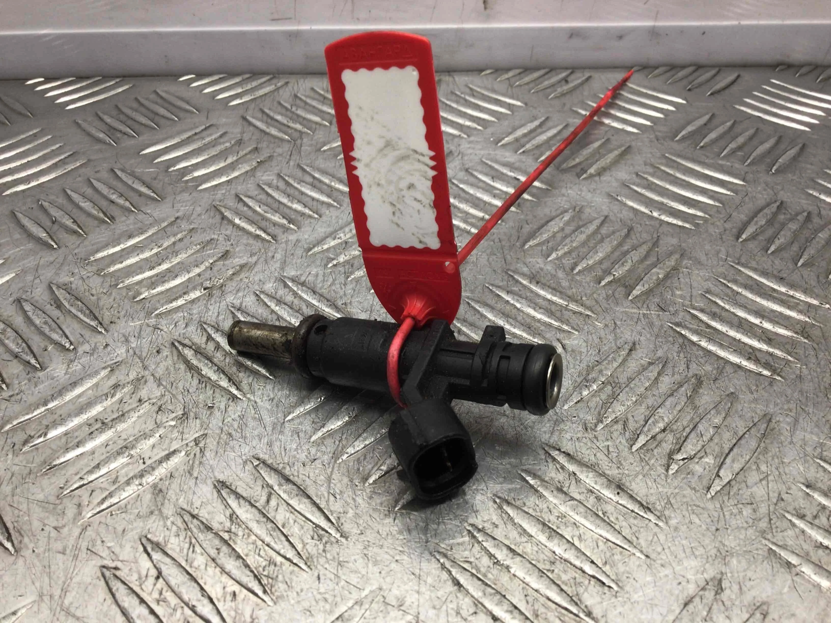 Форсунка Peugeot 308 T7 (2007-2011) бензин 1.6  Механика Х/б