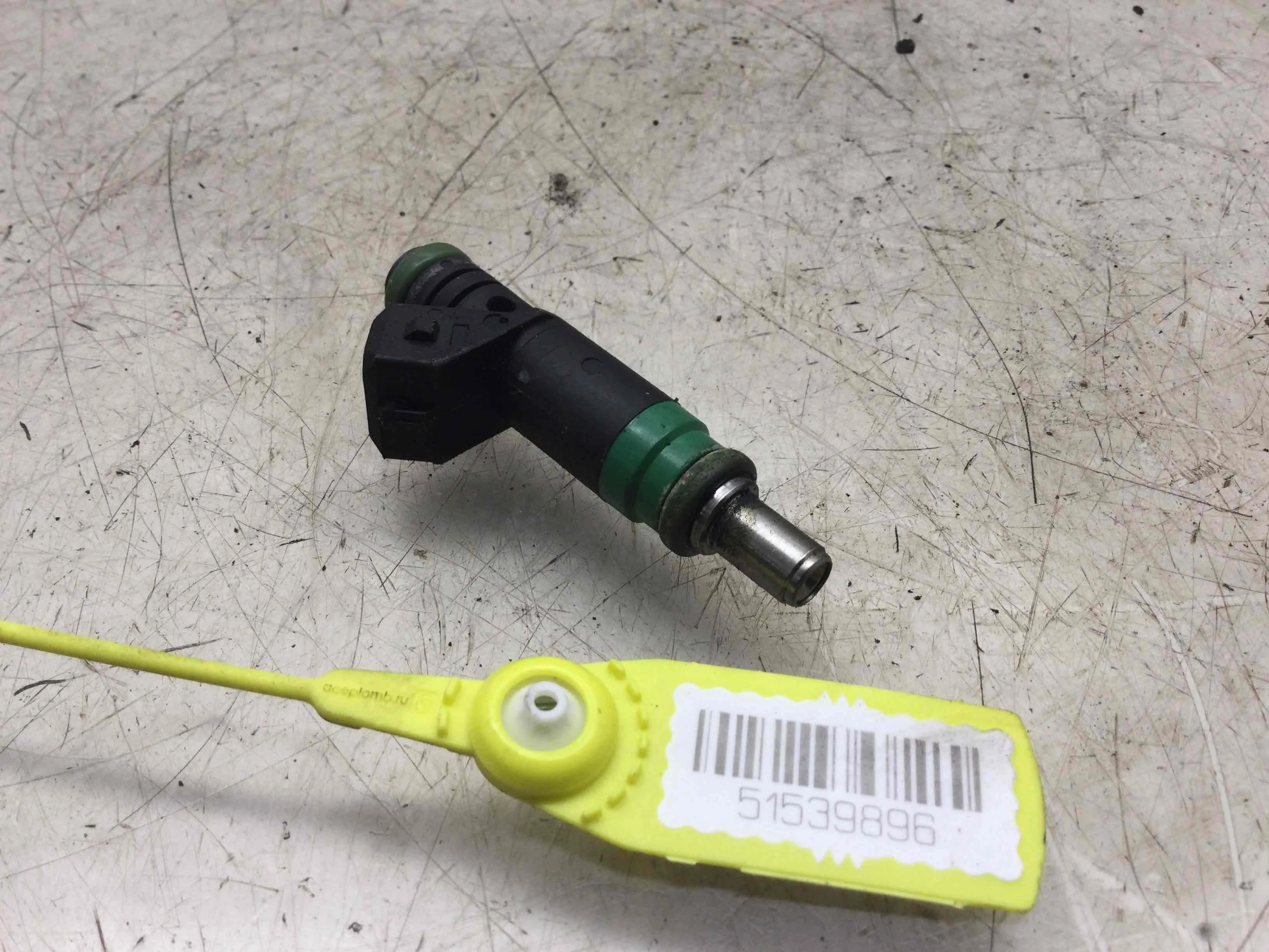 Форсунка Ford Focus 1 поколение [рестайлинг] (2001-2005) бензин 1.6 i Автомат Седан