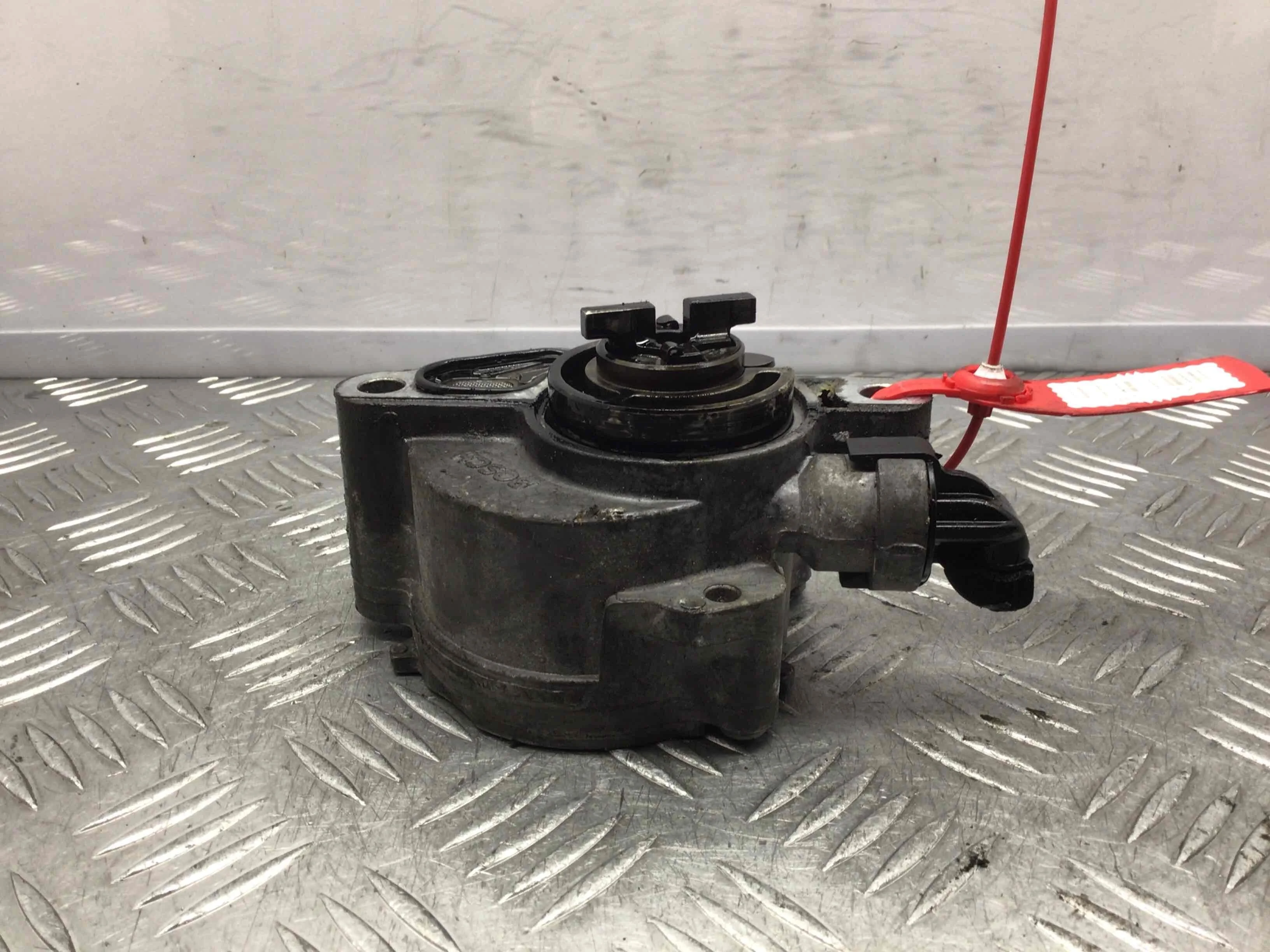 Насос вакуумный Ford Focus 2 поколение (2005-2008) дизель 1.6 TDCi Автомат Седан