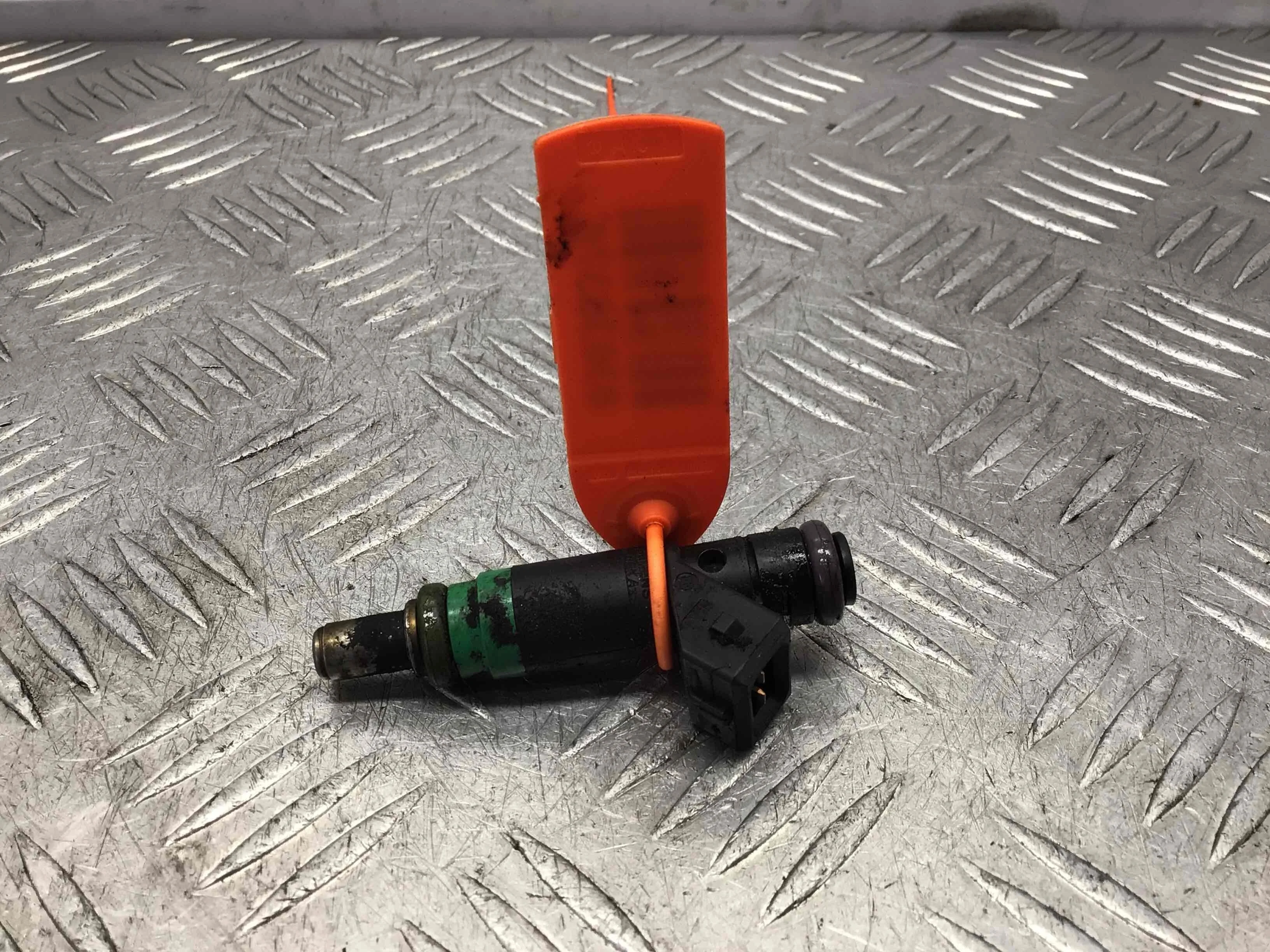 Форсунка Ford Focus 2 поколение (2005-2008) бензин 1.6 i Механика Седан