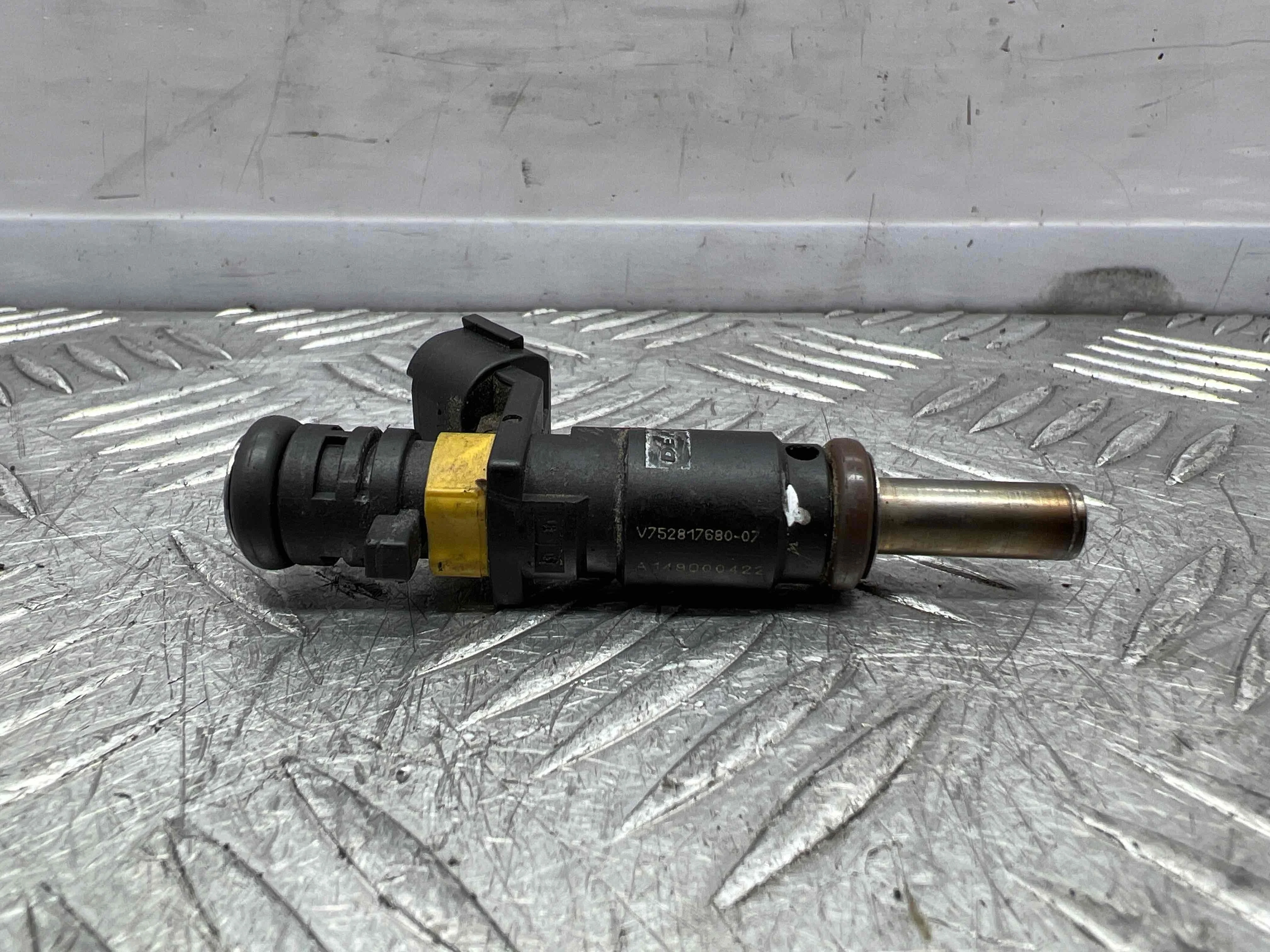 Форсунка Peugeot 308 T7 (2007-2011) бензин 1.6 i Механика Минивэн