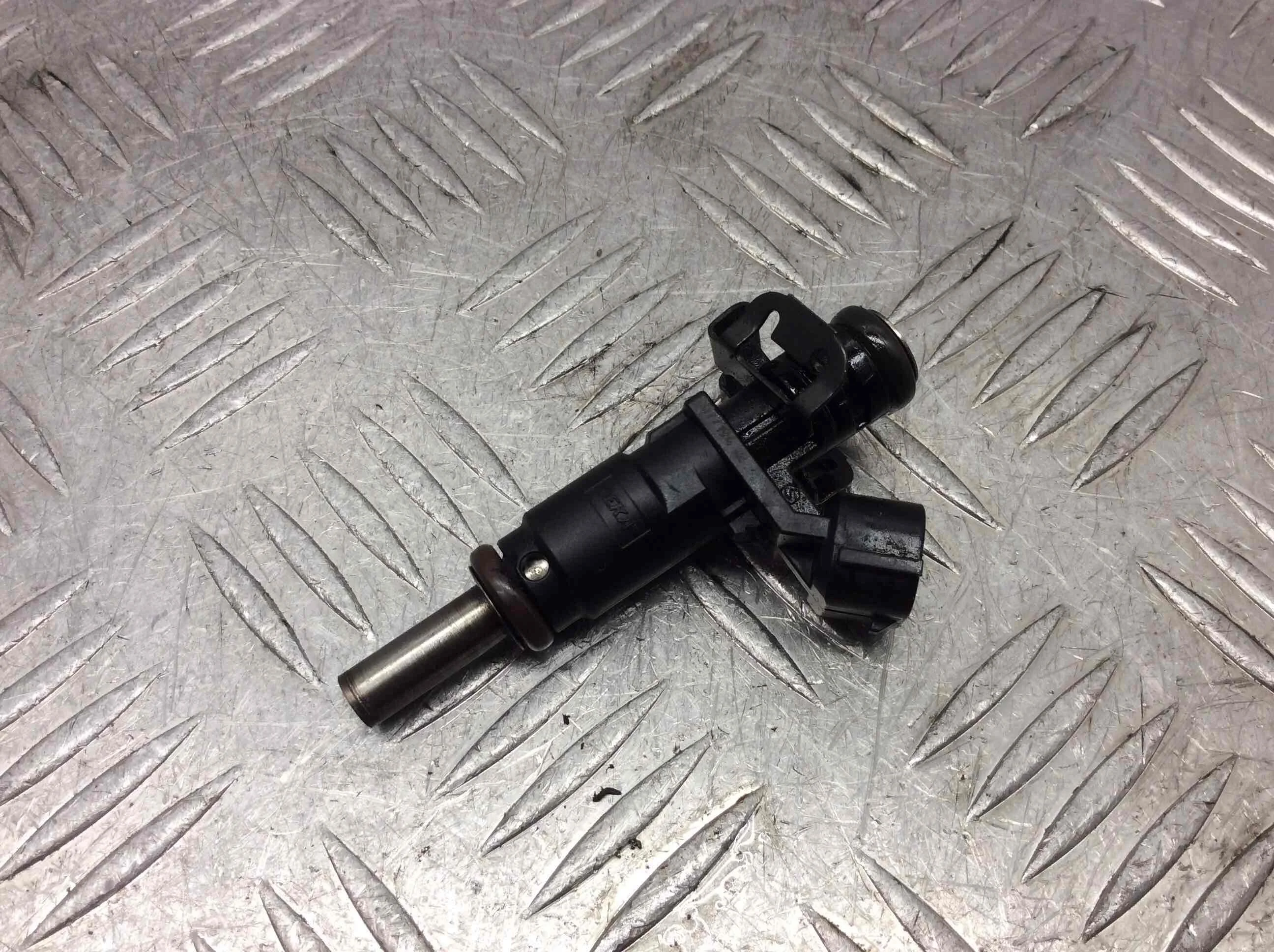 Форсунка Mini Cooper R56 2006 - 2010 бензин 1.6 i Механика Х/б