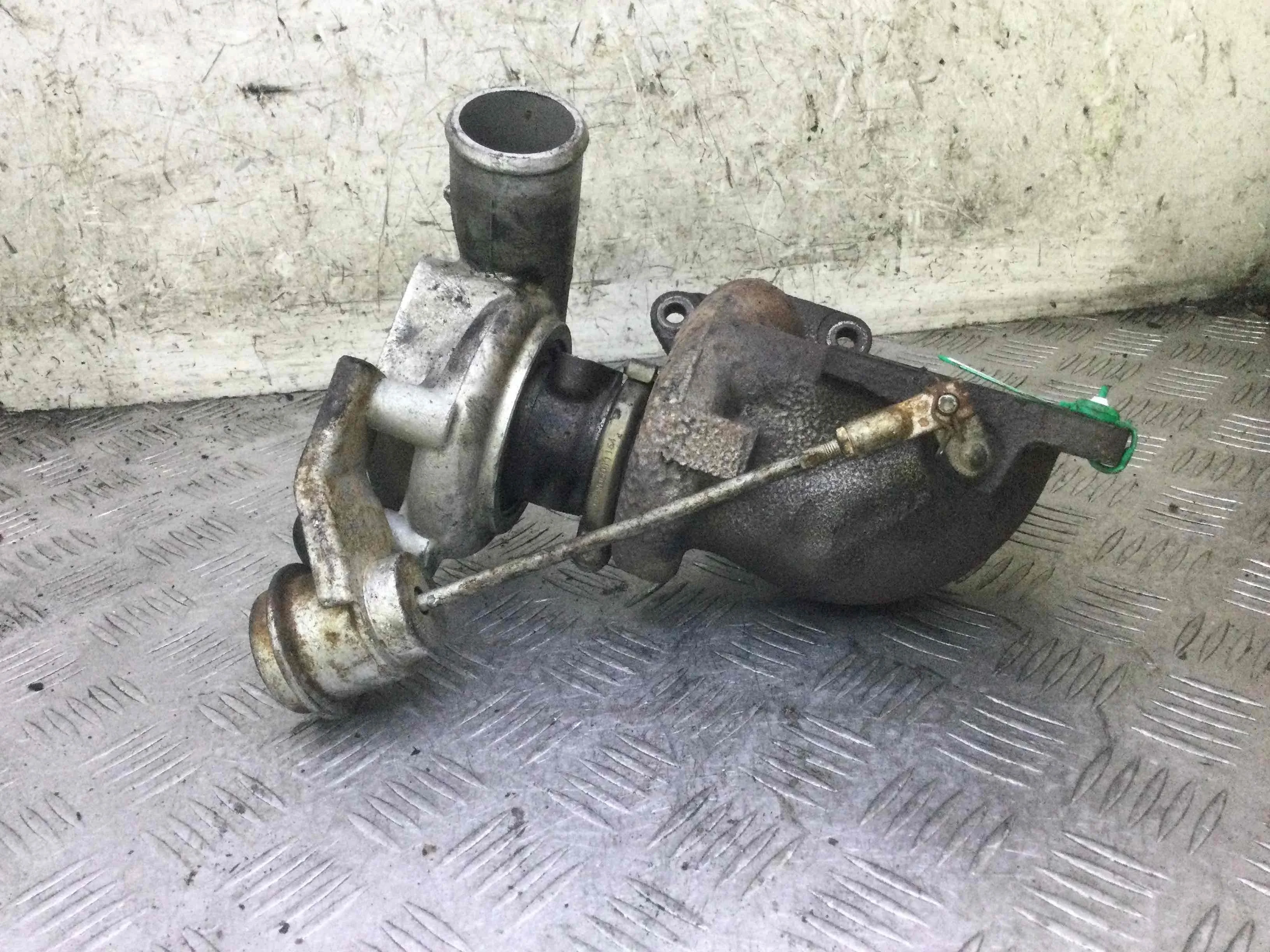 Турбина Ford Transit 3 поколение [рестайлинг] (2006-2013) дизель 2.4 TDCi Механика Микроавтобус