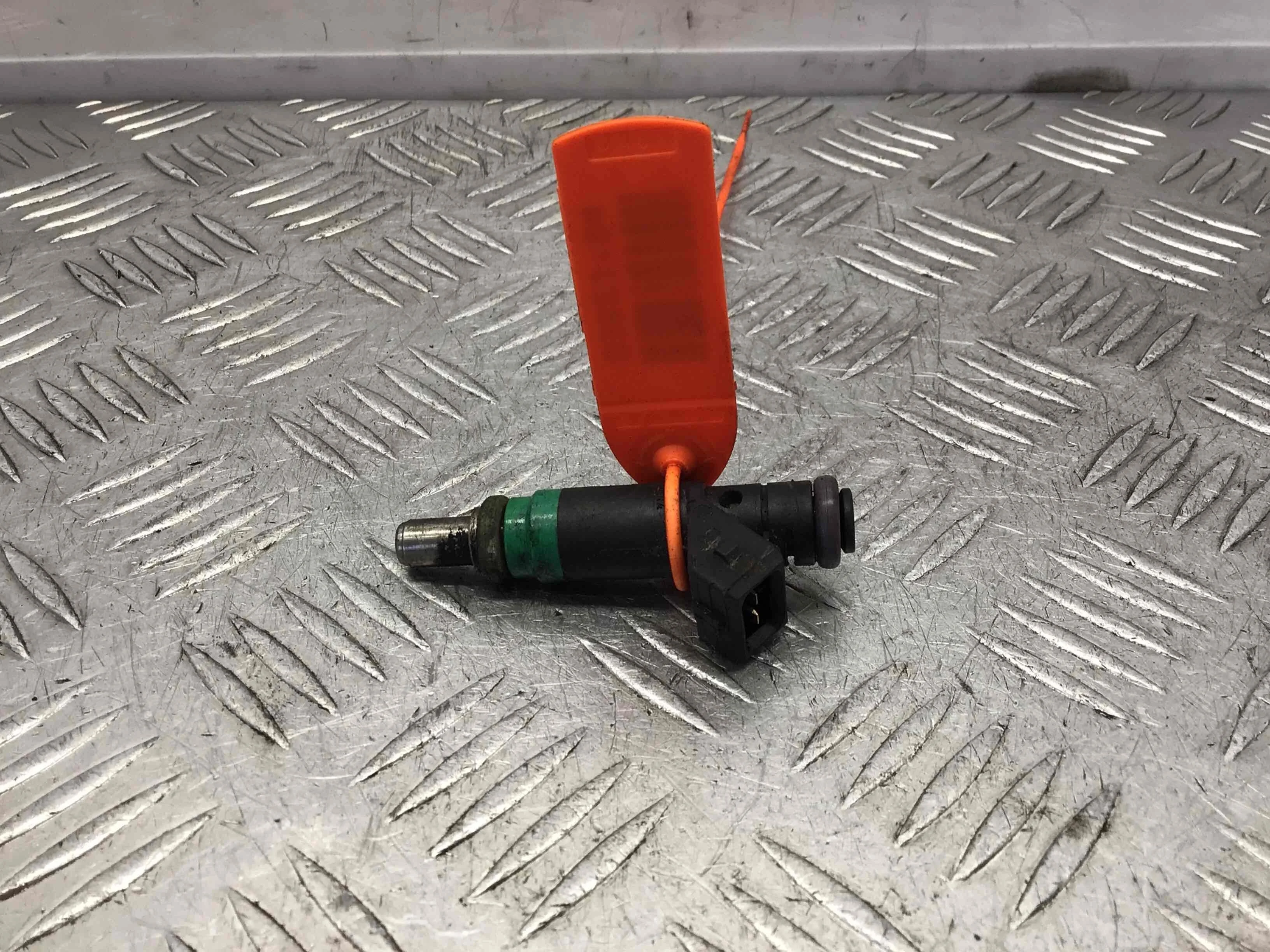 Форсунка Ford Focus 2 поколение (2005-2008) бензин 1.6 i Механика Седан