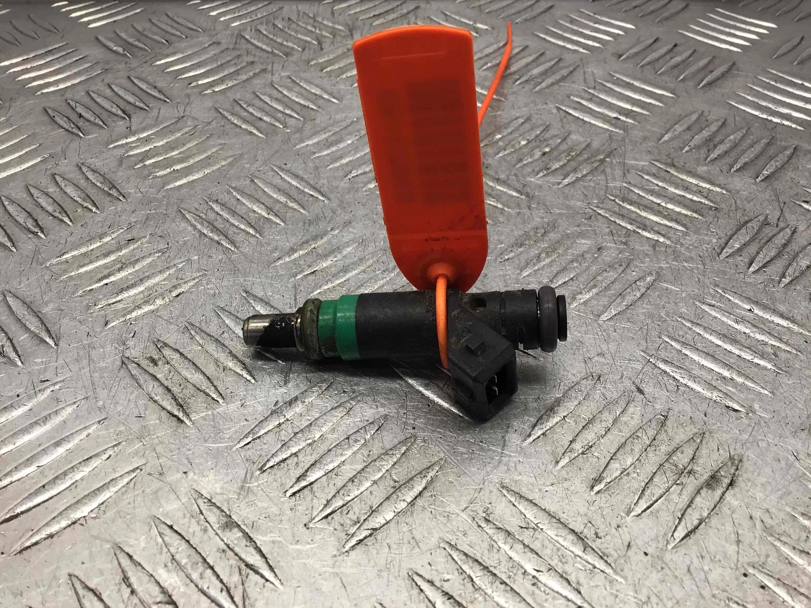 Форсунка Ford Focus 2 поколение (2005-2008) бензин 1.6 i Механика Седан