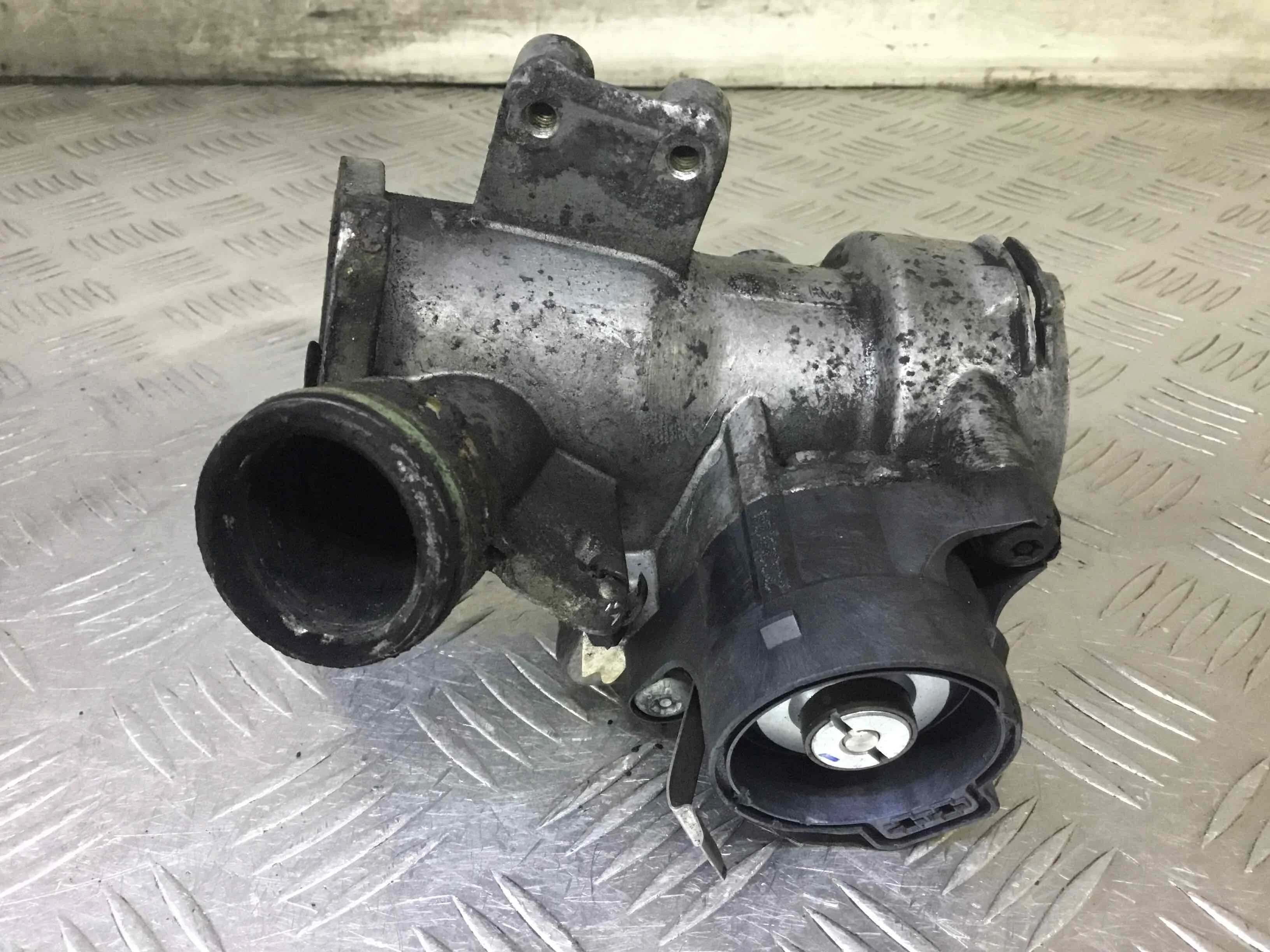 Переходник EGR Mercedes C-klasse W203/S203/CL203 (2000-2004) дизель 2.2 DTI Механика Седан