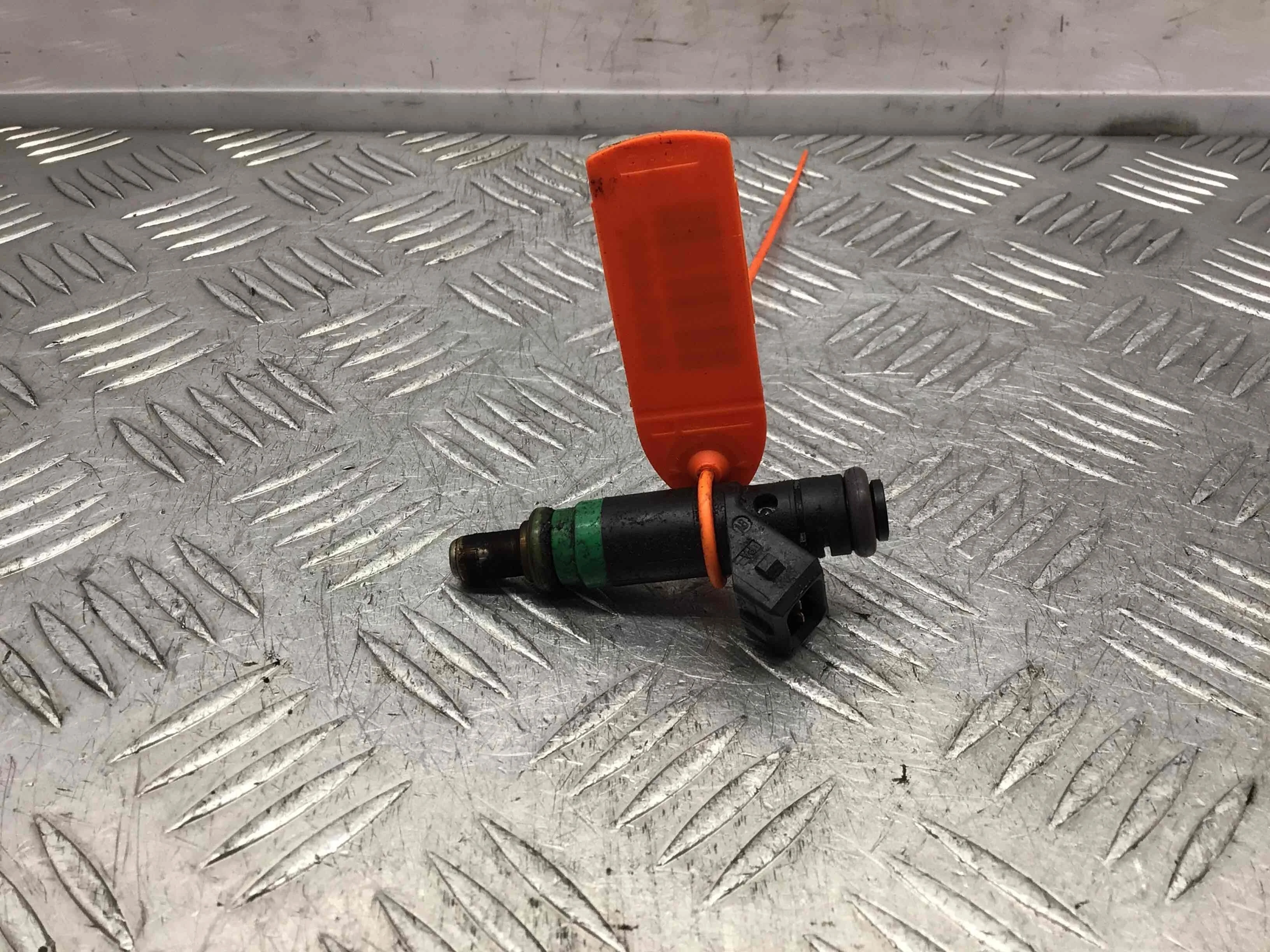 Форсунка Ford Focus 2 поколение (2005-2008) бензин 1.6 i Механика Седан