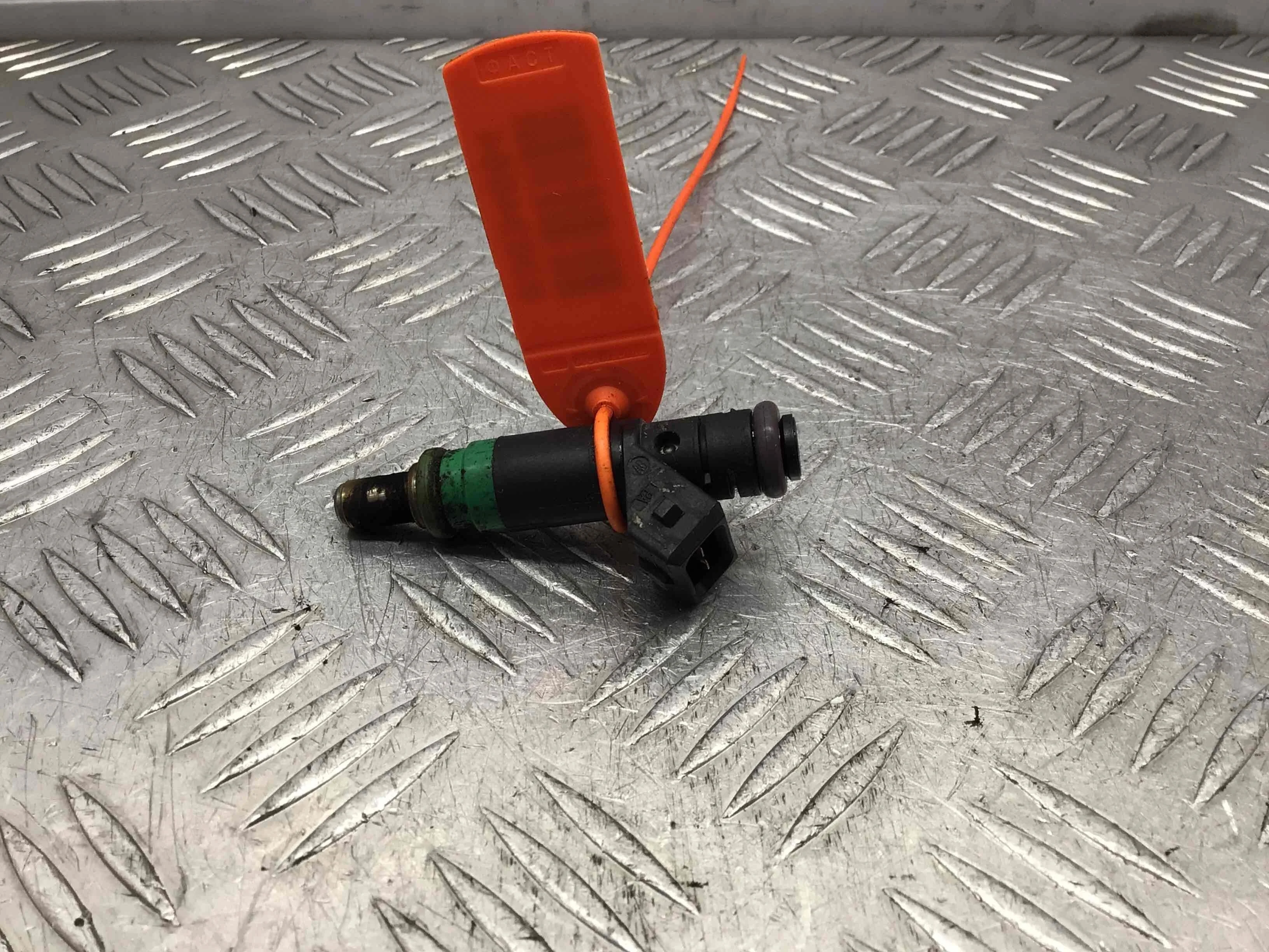 Форсунка Ford Focus 2 поколение (2005-2008) бензин 1.6 i Механика Седан