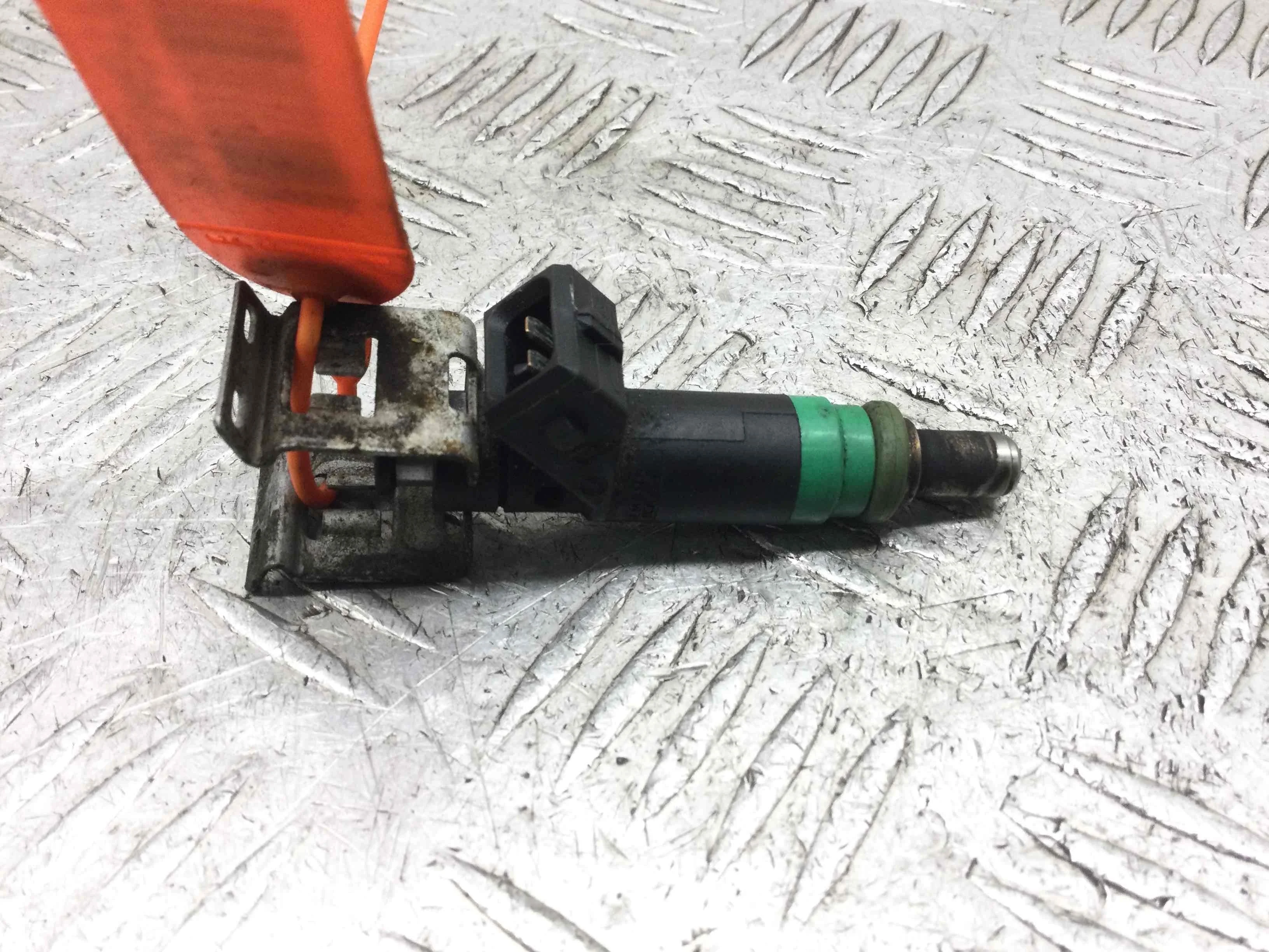 Форсунка Ford Focus 2 поколение (2005-2008) бензин 1.6 i Механика Седан