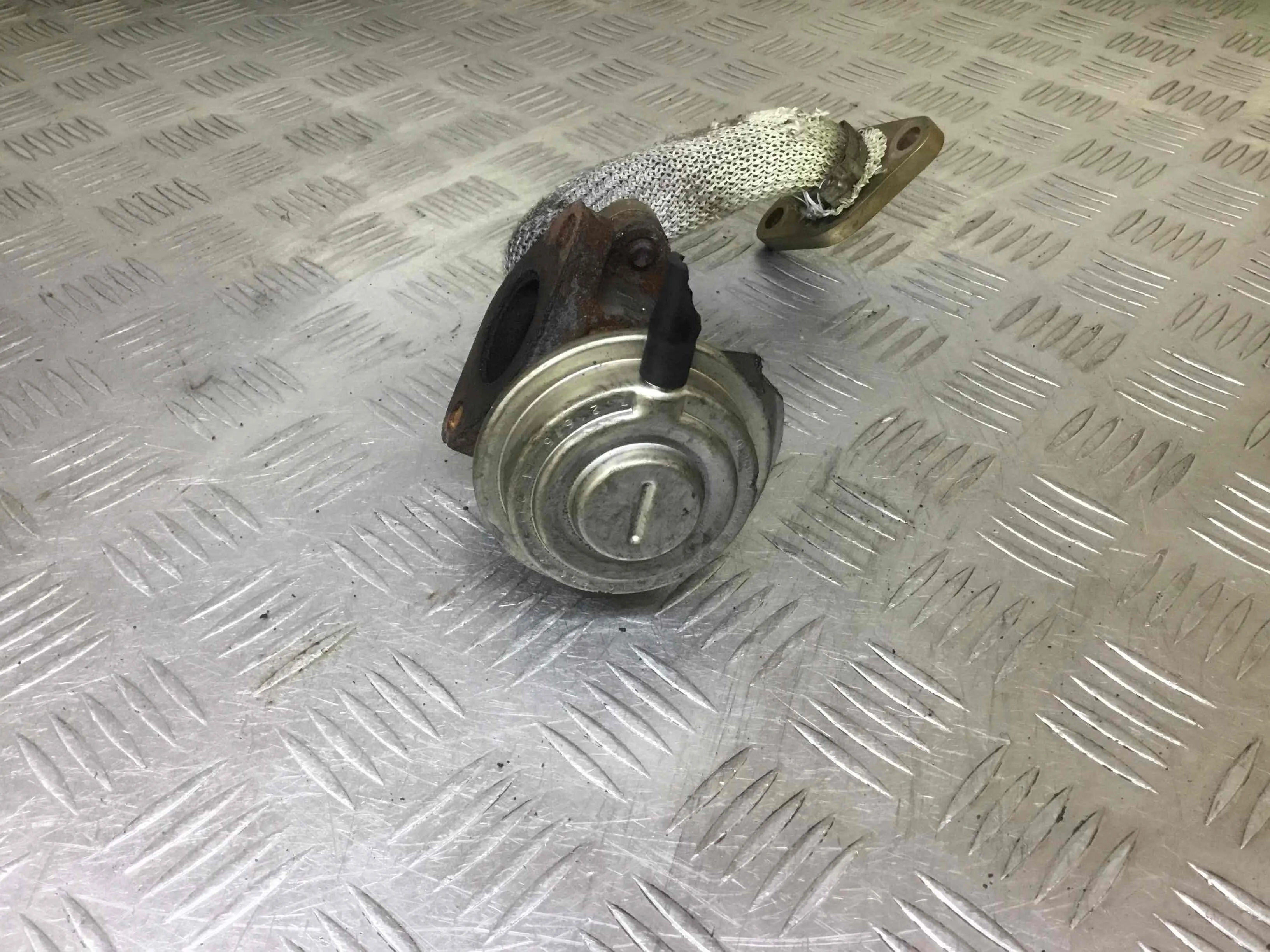 Клапан EGR Audi A4 B6 (2000-2005) дизель 2.5 TDI Вариатор Седан