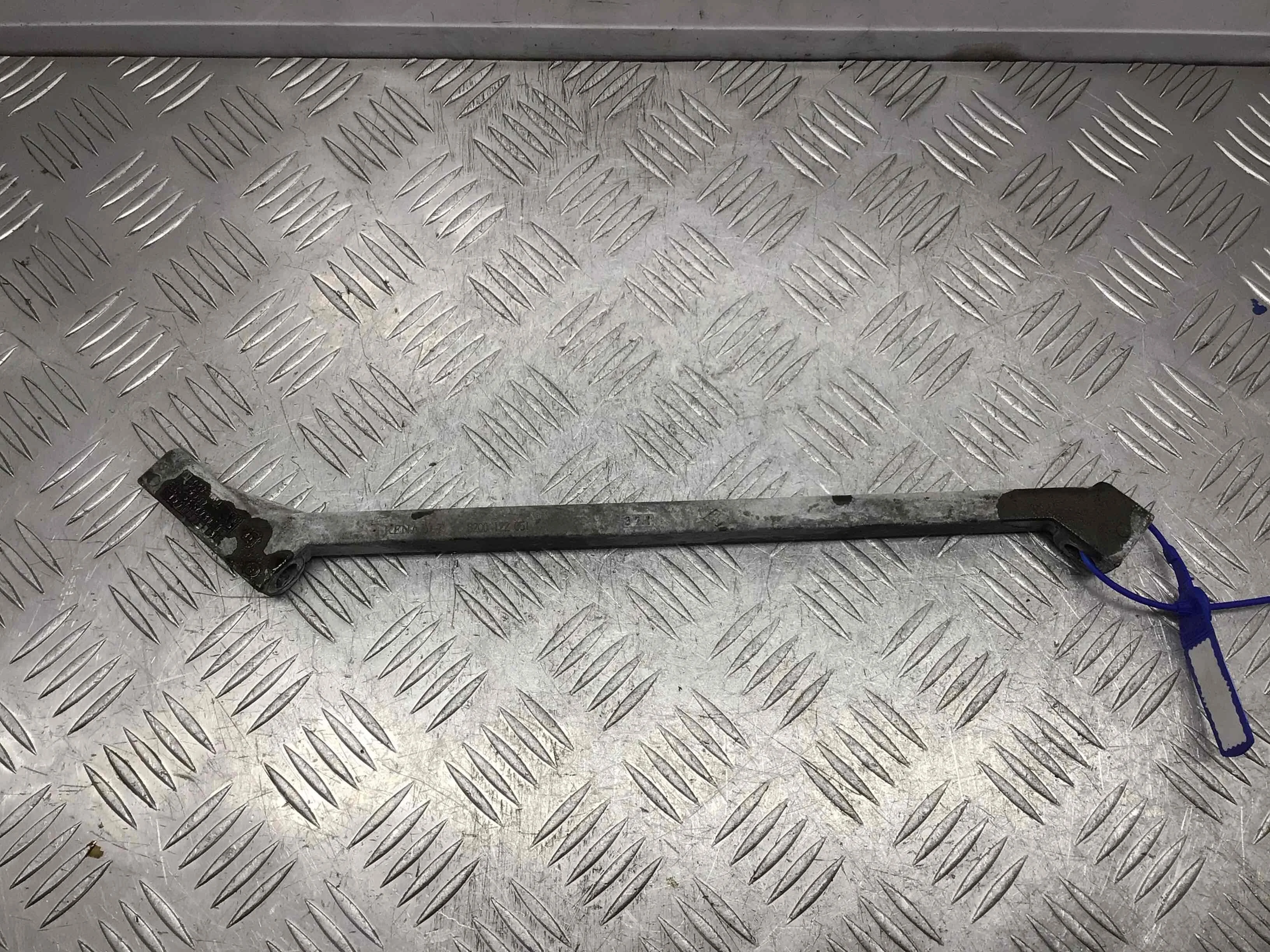 Кронштейн генератора Renault Megane Megane II (KM,LM) 2003 - 2009 бензин 1.6 i Механика Х/б