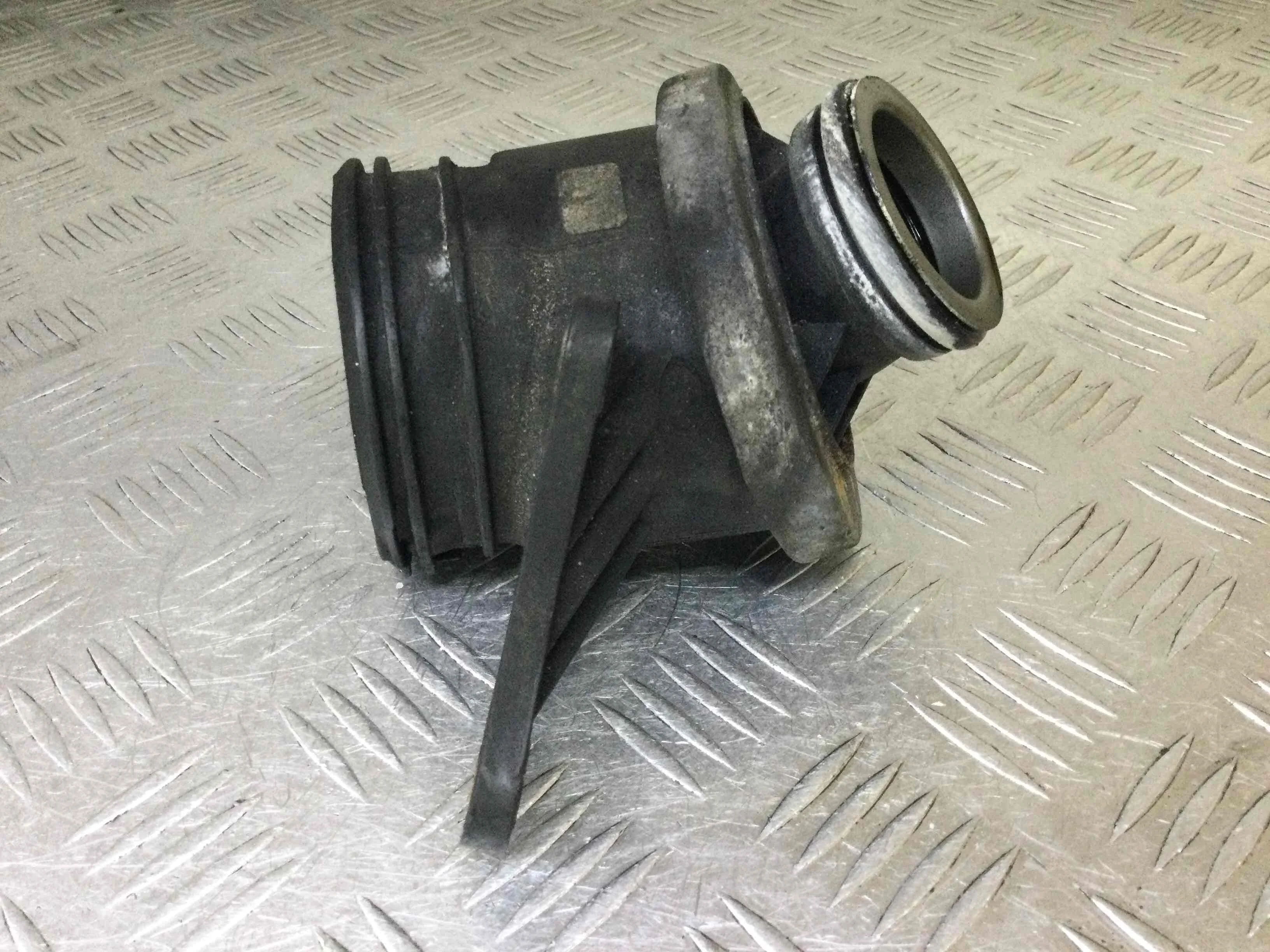 Патрубок интеркулера Mercedes CL CL (C216) 2006 - 2014 дизель 2.2 CDI Автомат Седан