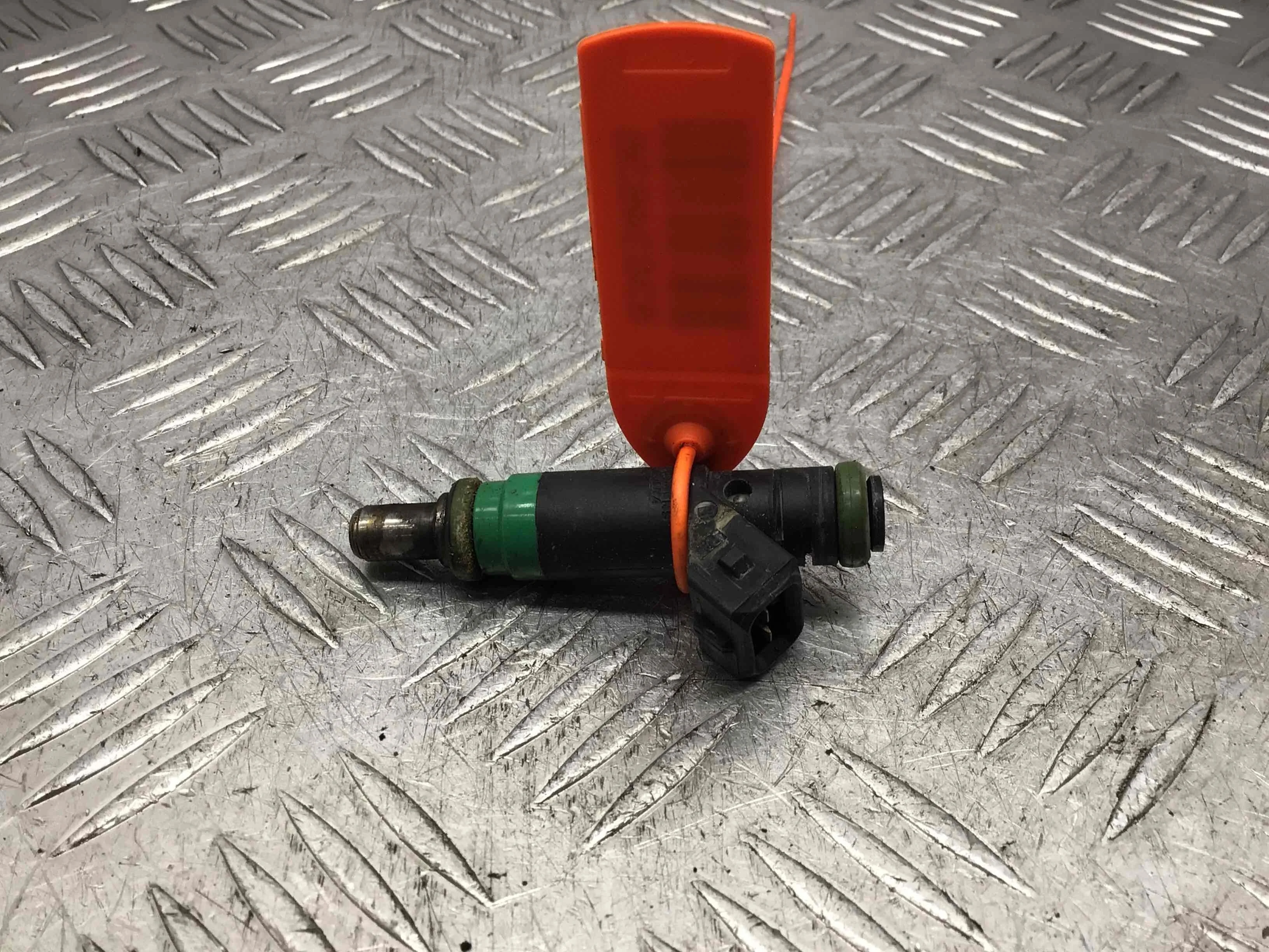 Форсунка Ford Focus 2 поколение (2005-2008) бензин 1.6 i Механика Х/б