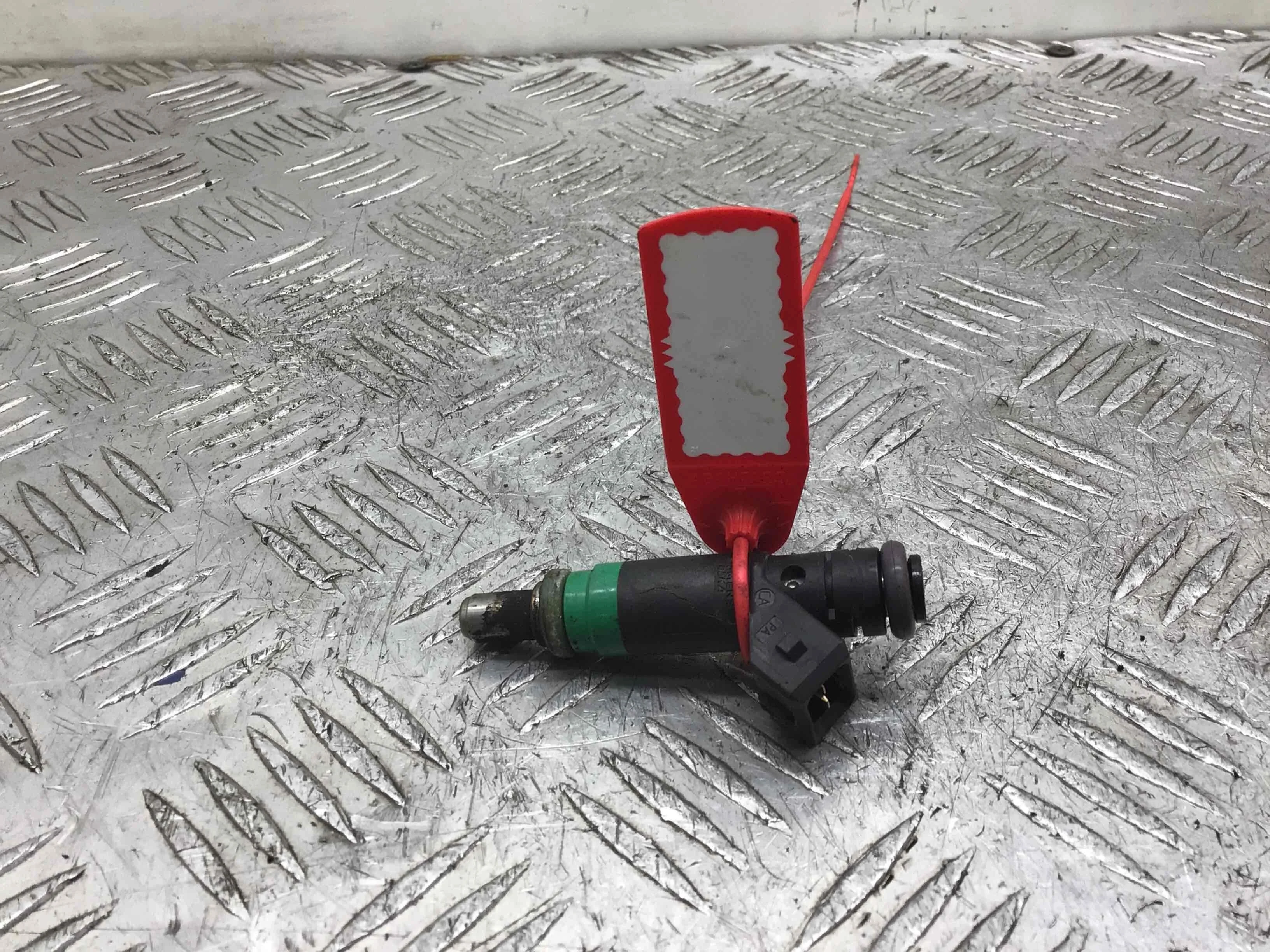 Форсунка Ford Focus 2 поколение (2005-2008) бензин 1.6 i Механика Х/б