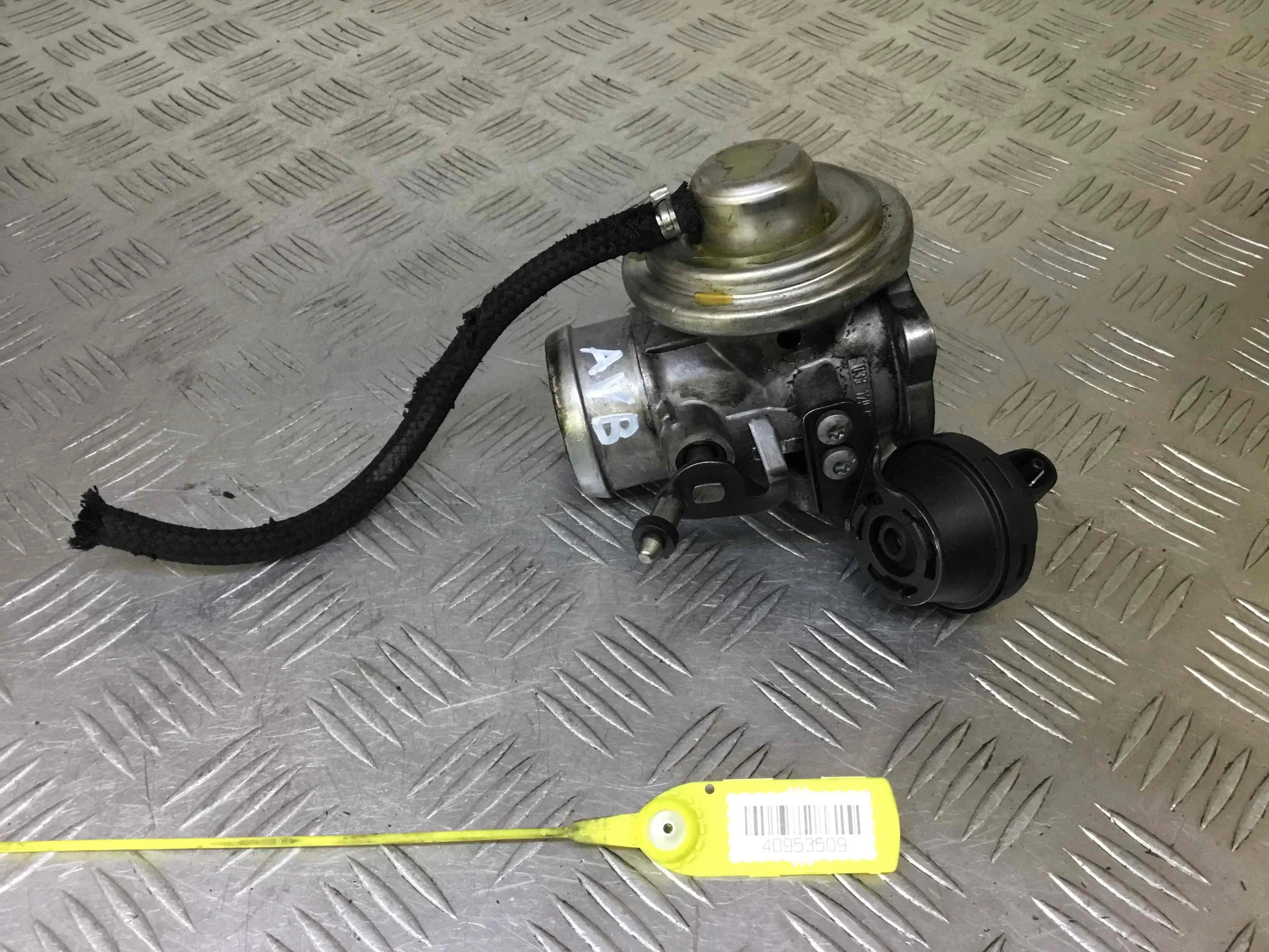Клапан EGR Volkswagen Passat B5+ [рестайлинг] (2000-2005) дизель 1.9 TDI Механика Седан