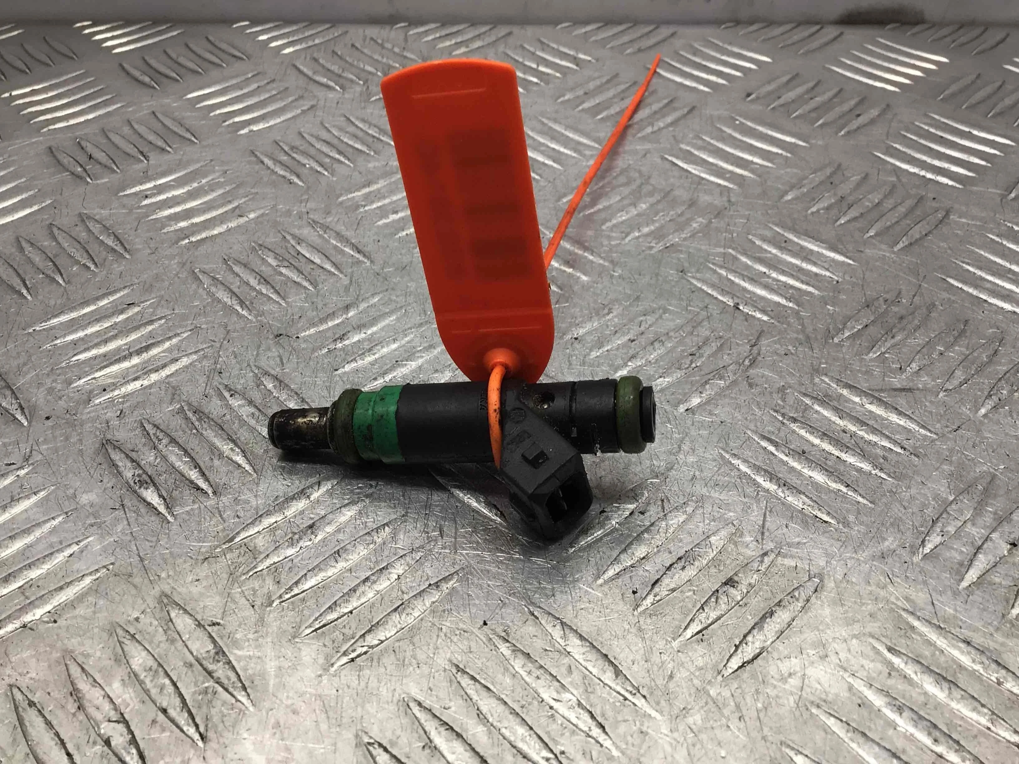 Форсунка Ford Focus 1 поколение [рестайлинг] (2001-2005) бензин 1.6 i Механика Х/б