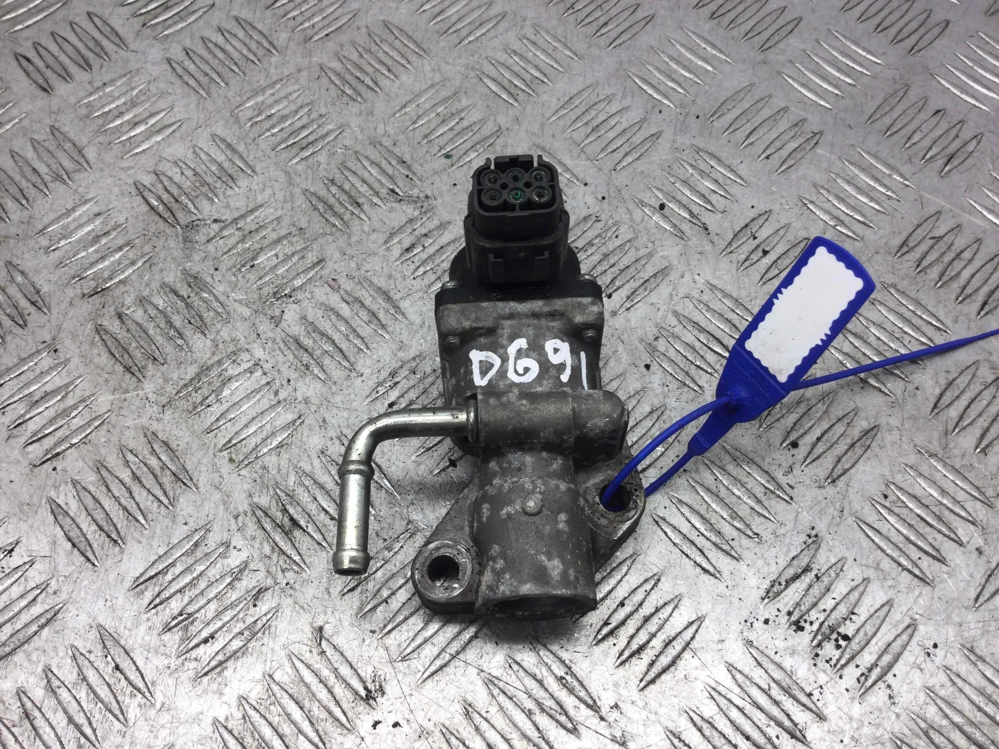 Клапан EGR Ford Focus 2 поколение (2005-2008) бензин 1.8 i Механика Х/б