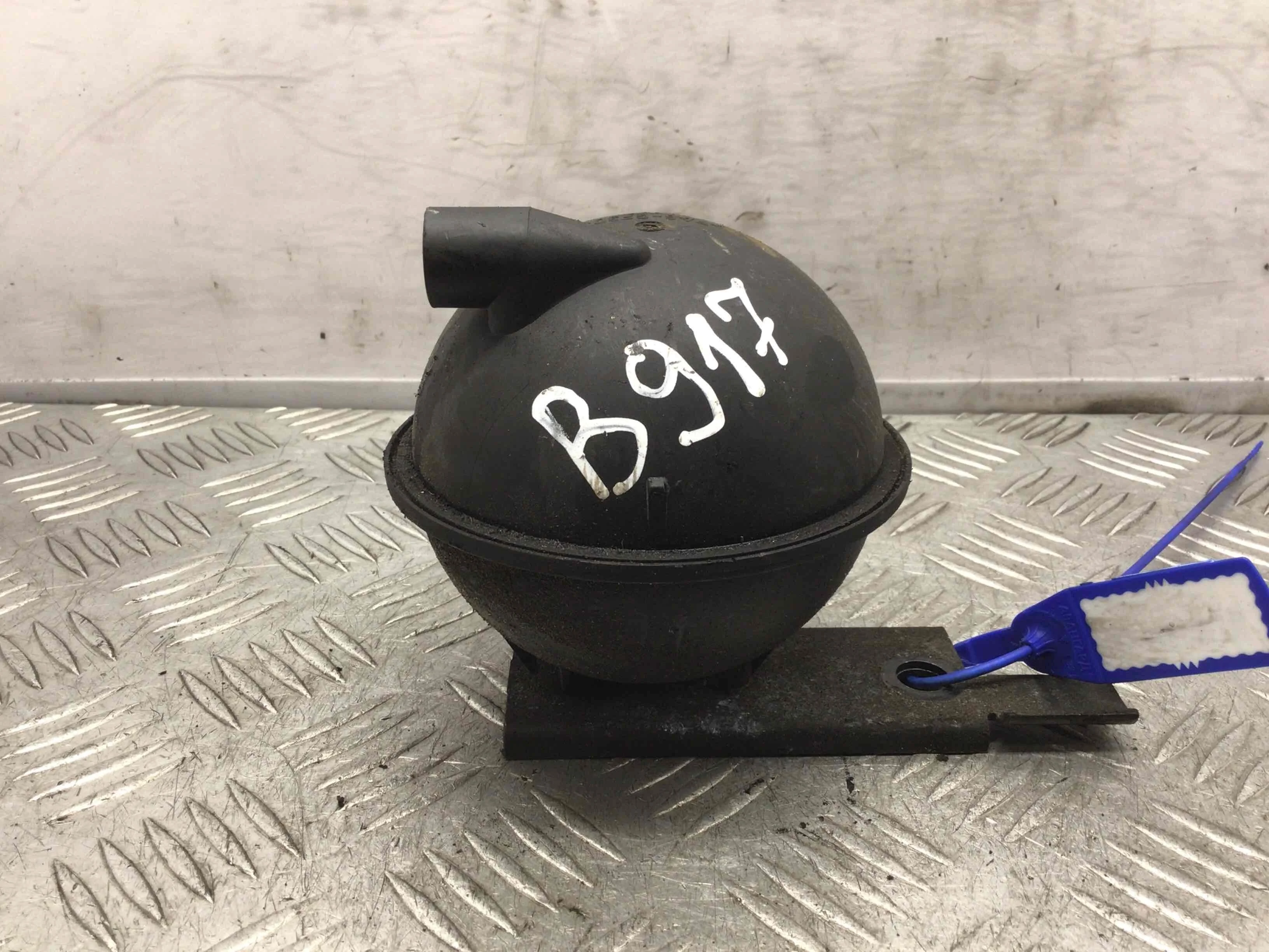 Вакуумный ресивер Ford Galaxy 1 поколение [рестайлинг] (2001-2006) дизель 1.9 TDI Механика Минивэн