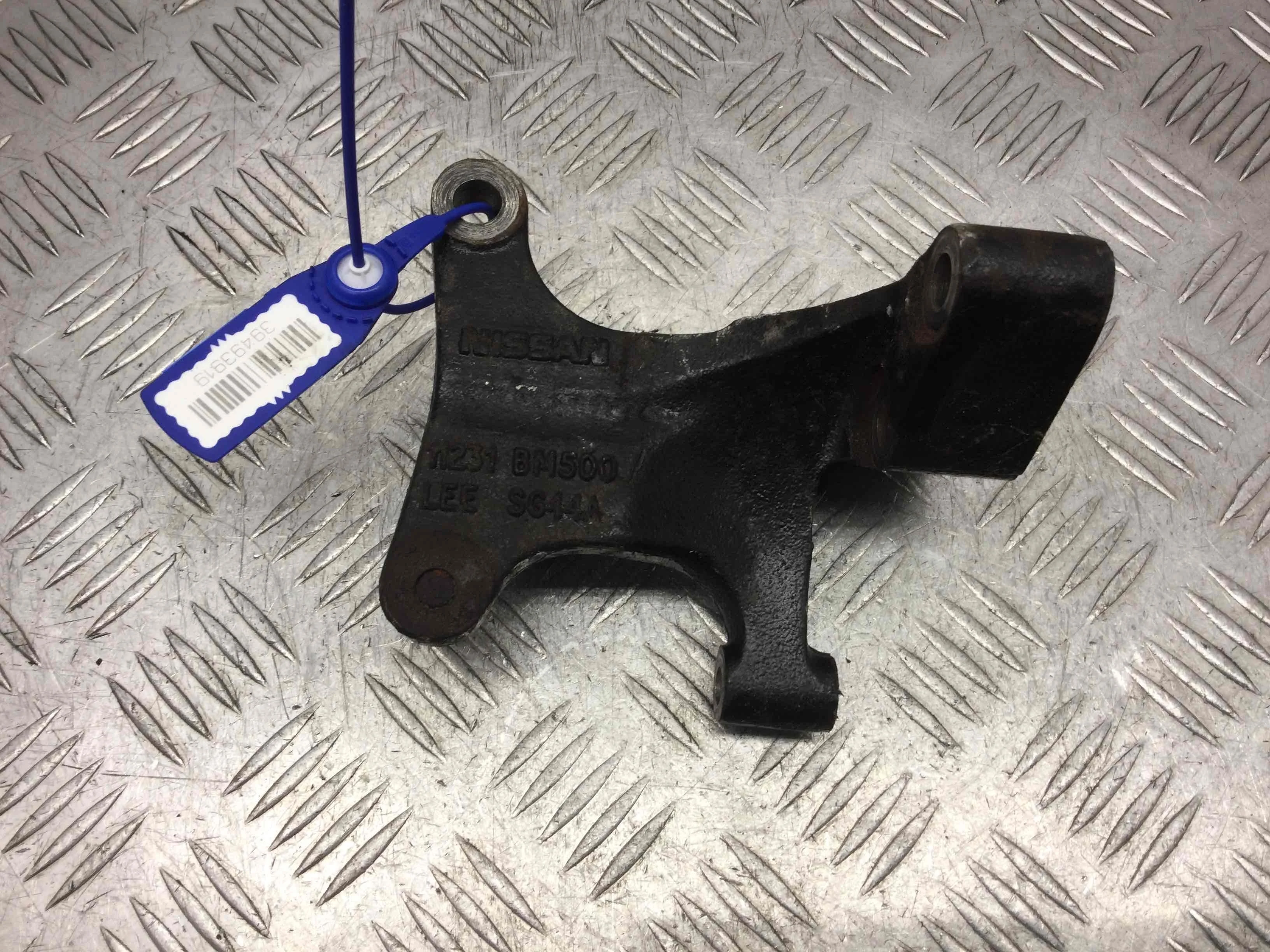 Кронштейн двигателя Nissan Almera N16 [рестайлинг] (2003-2006) бензин 1.8 i Механика Х/б