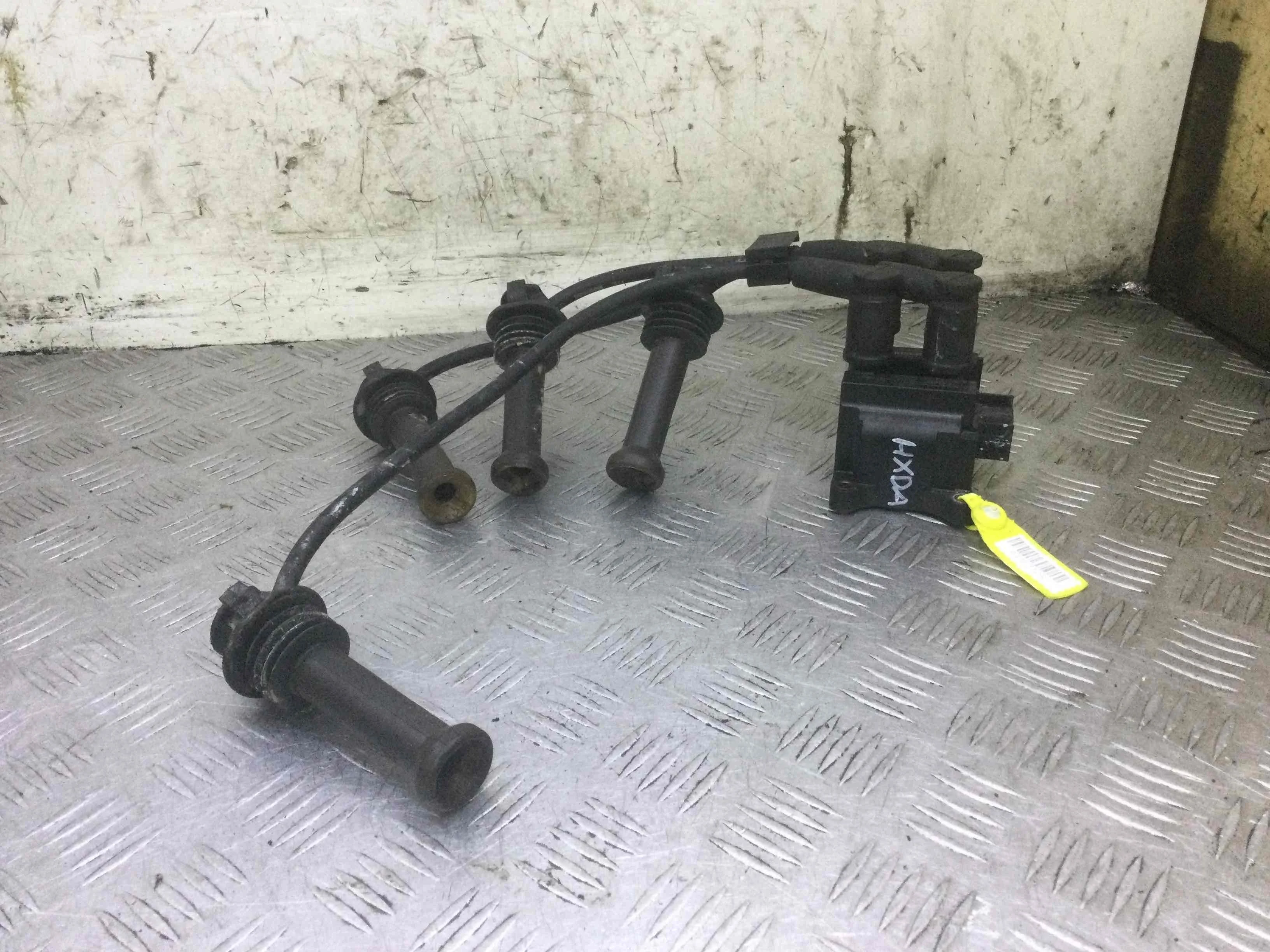 Катушка зажигания Ford Focus 2 поколение (2005-2008) бензин 1.6 i Механика Седан