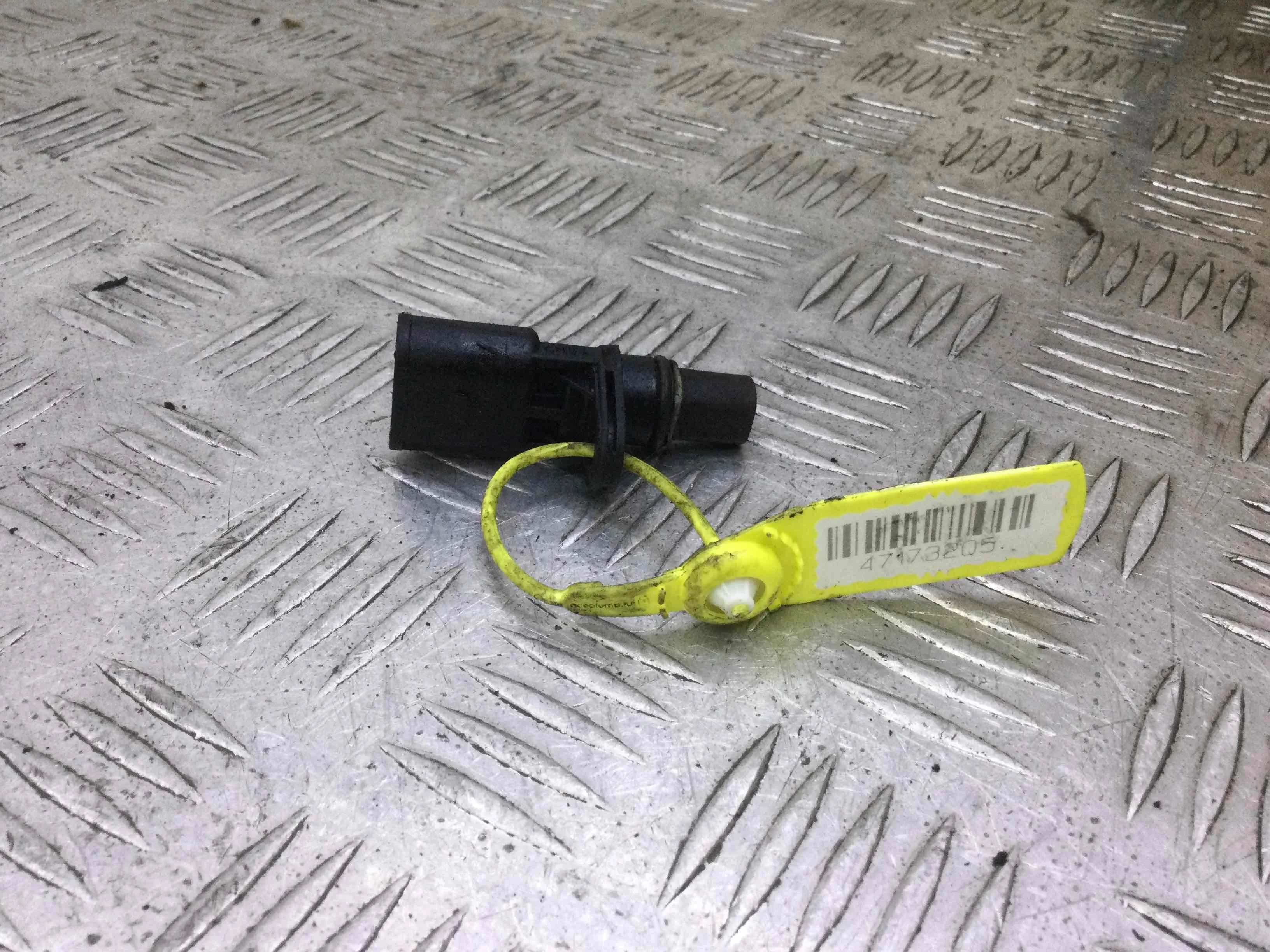 Датчик распредвала Audi A4 B6 (2000-2005) бензин 3.0 i Вариатор Седан