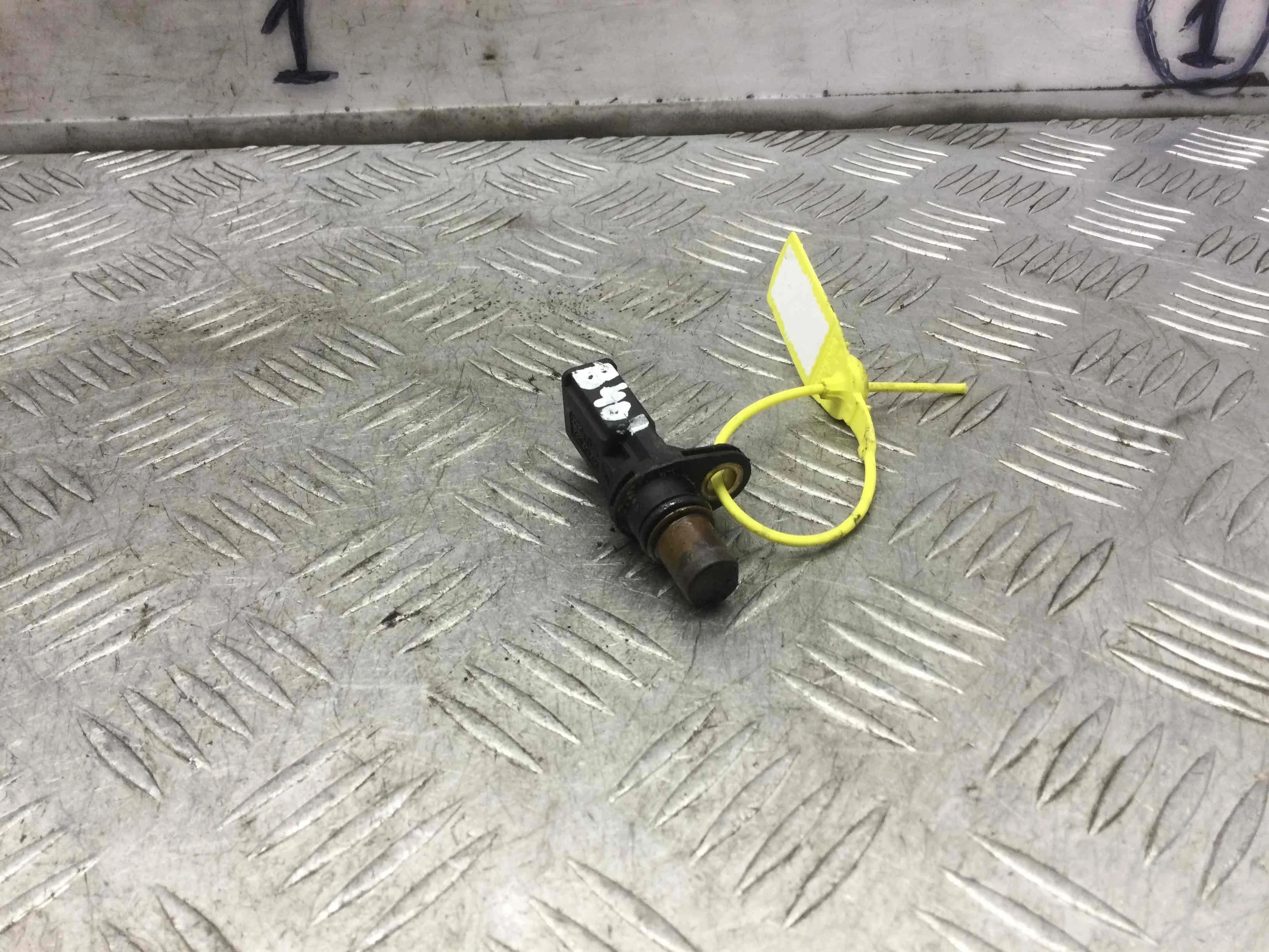 Датчик распредвала Volkswagen Golf 5 поколение (2004-2009) бензин 2.0 FSI Механика Х/б