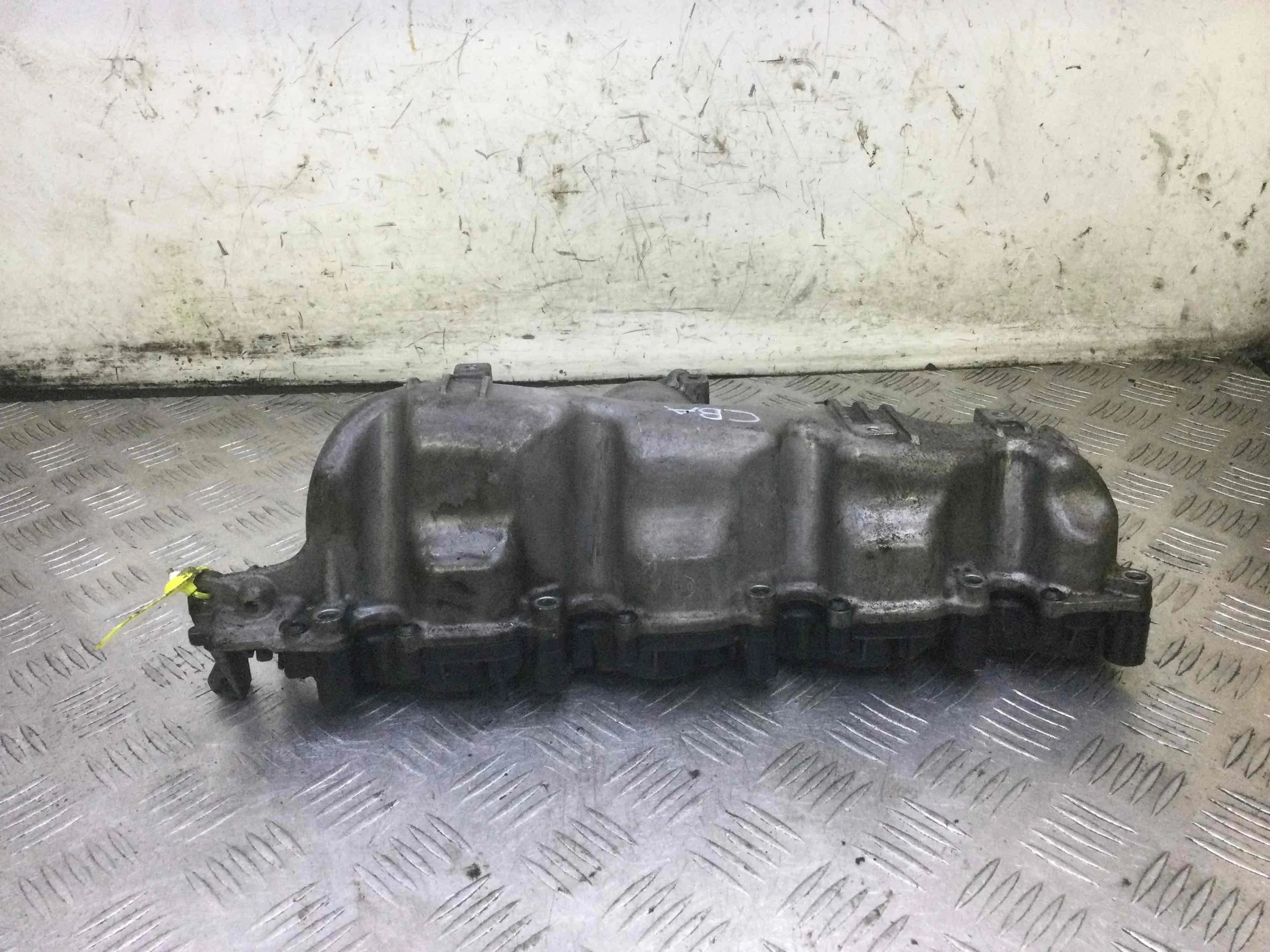 Коллектор впускной Volkswagen Passat B6 (2005-2010) дизель 2.0 TDI Механика Седан