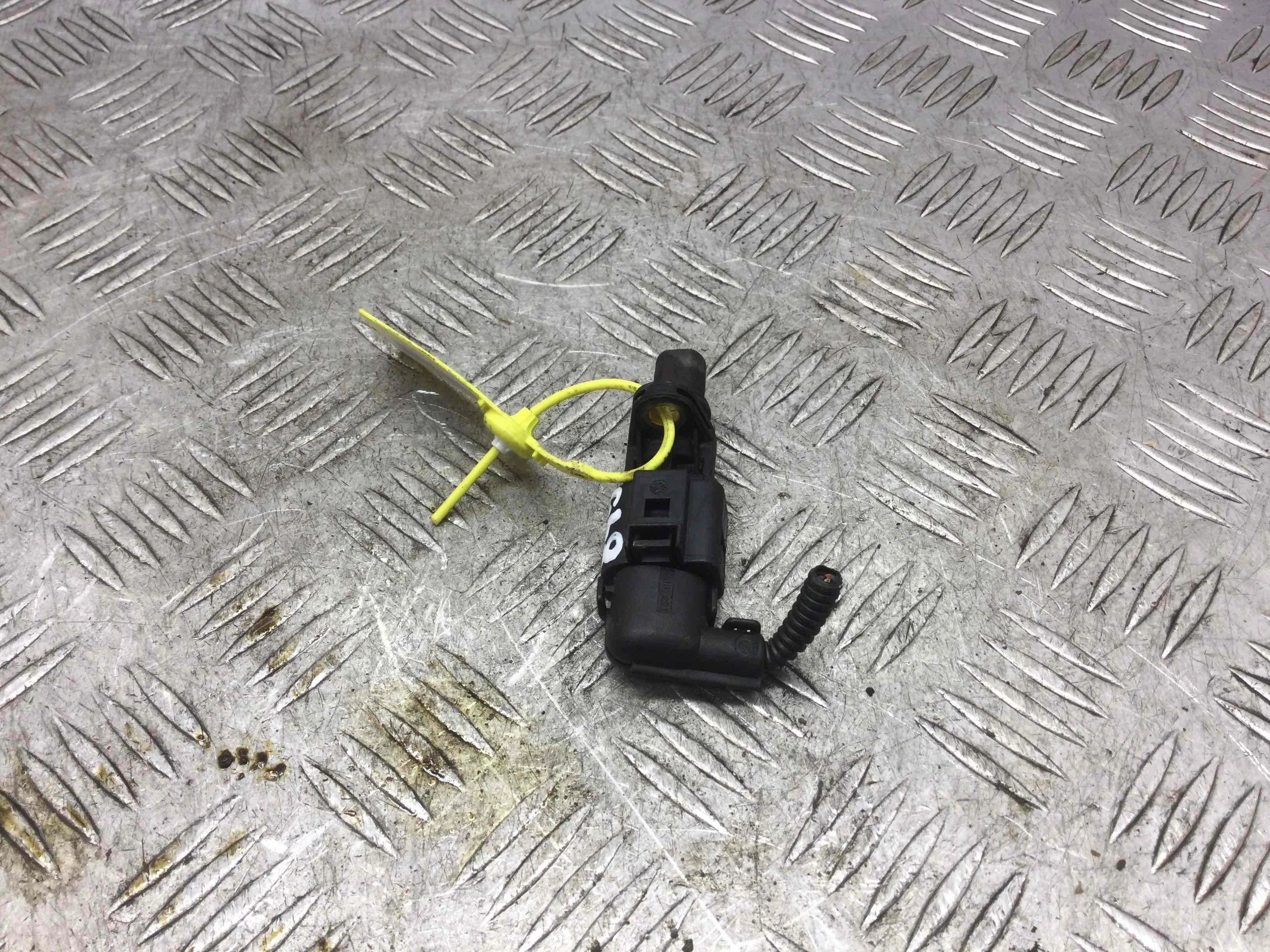 Датчик распредвала Audi A4 B6 (2000-2005) бензин 3.0 i Механика Седан