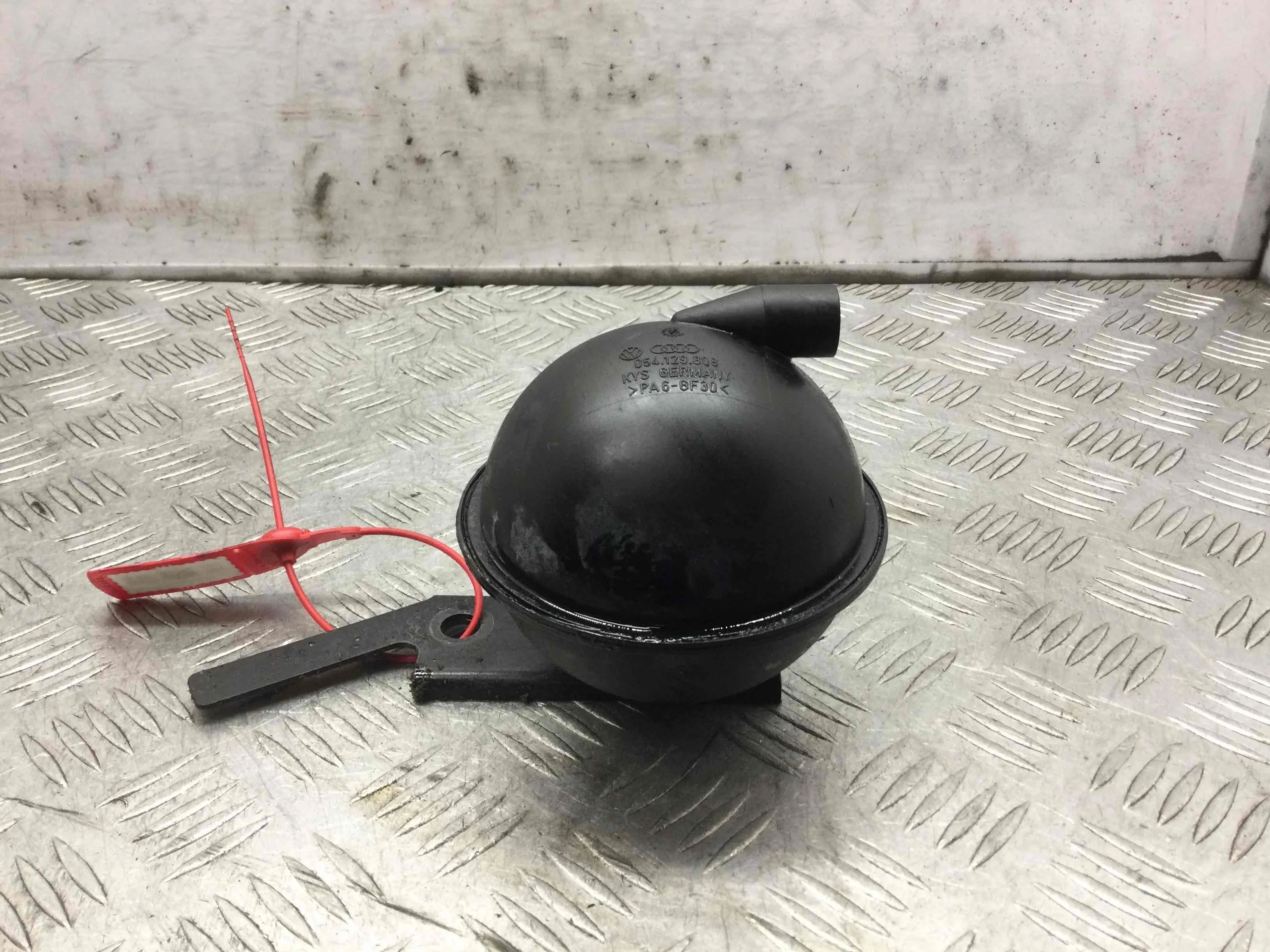 Вакуумный ресивер Skoda Fabia 2 поколение (2007-2010) дизель 1.9  Механика Х/б