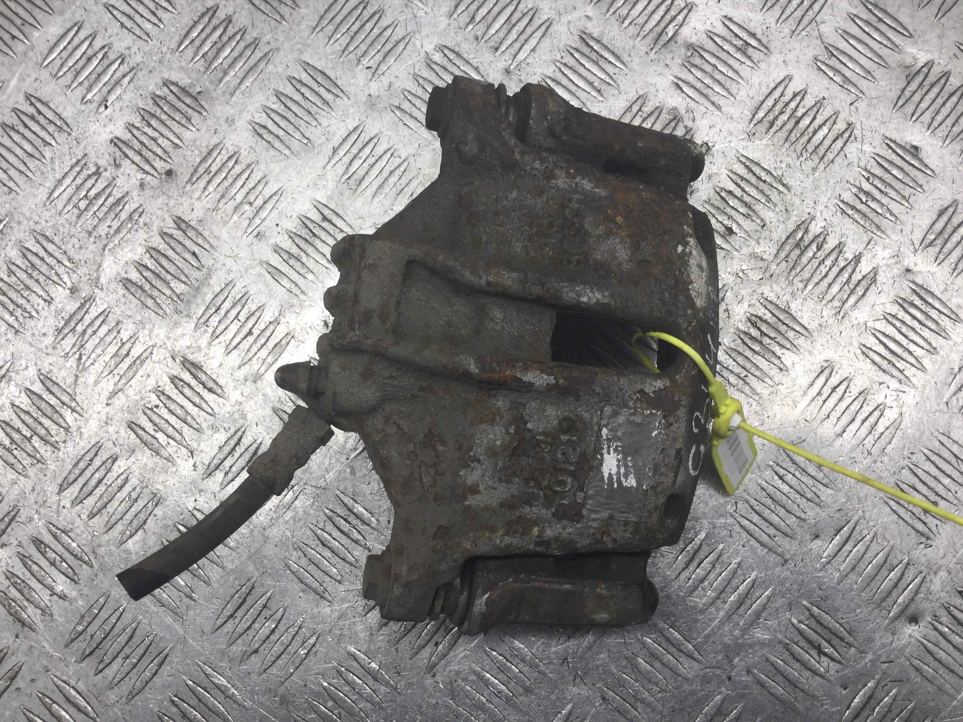 Суппорт передний правый Peugeot 206 1 поколение (1998-2003) бензин 1.1  Механика Х/б