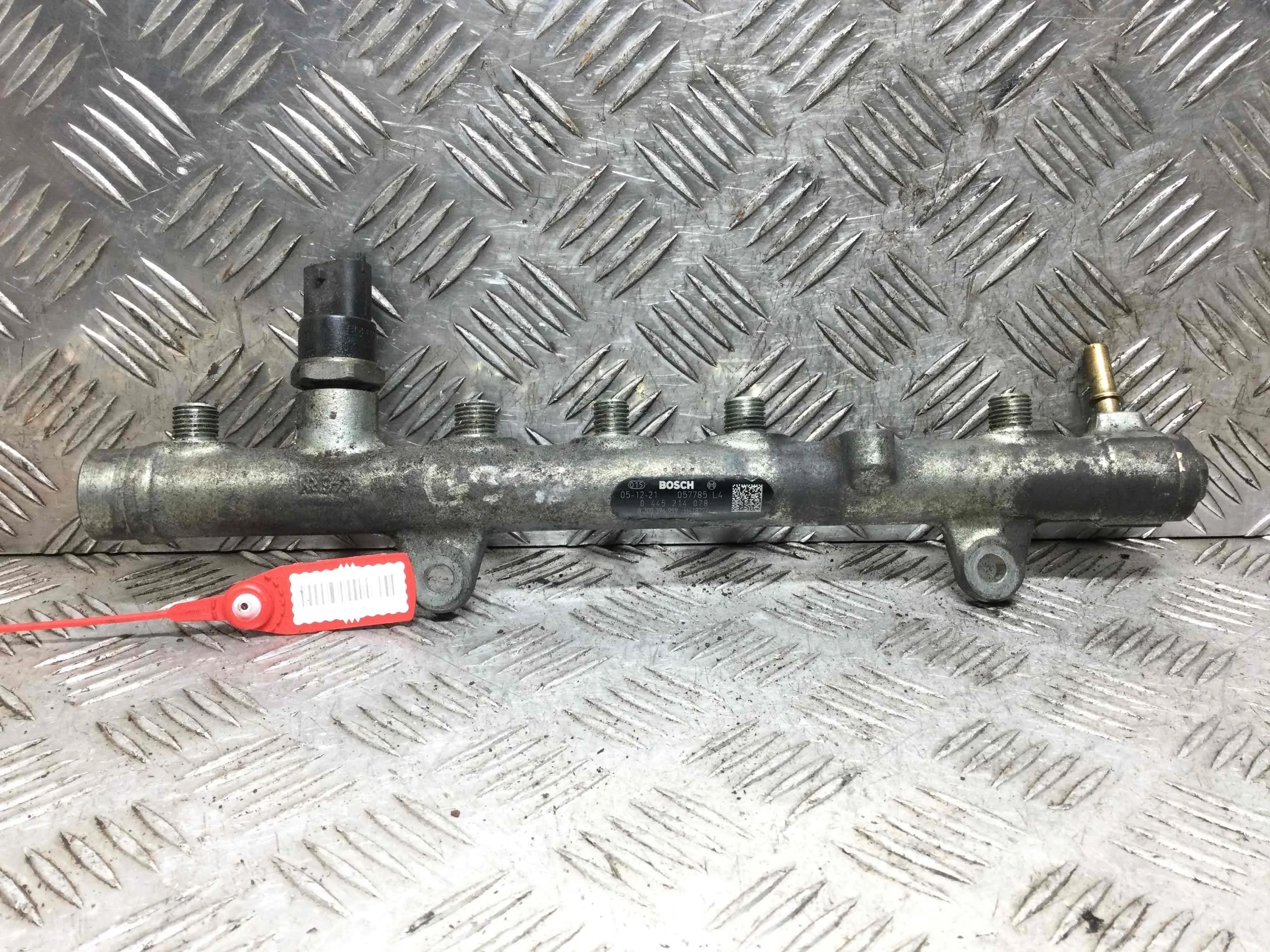 Топливная рампа Renault Megane Megane II (KM,LM) 2003 - 2009 дизель 1.9 dCi Механика Седан