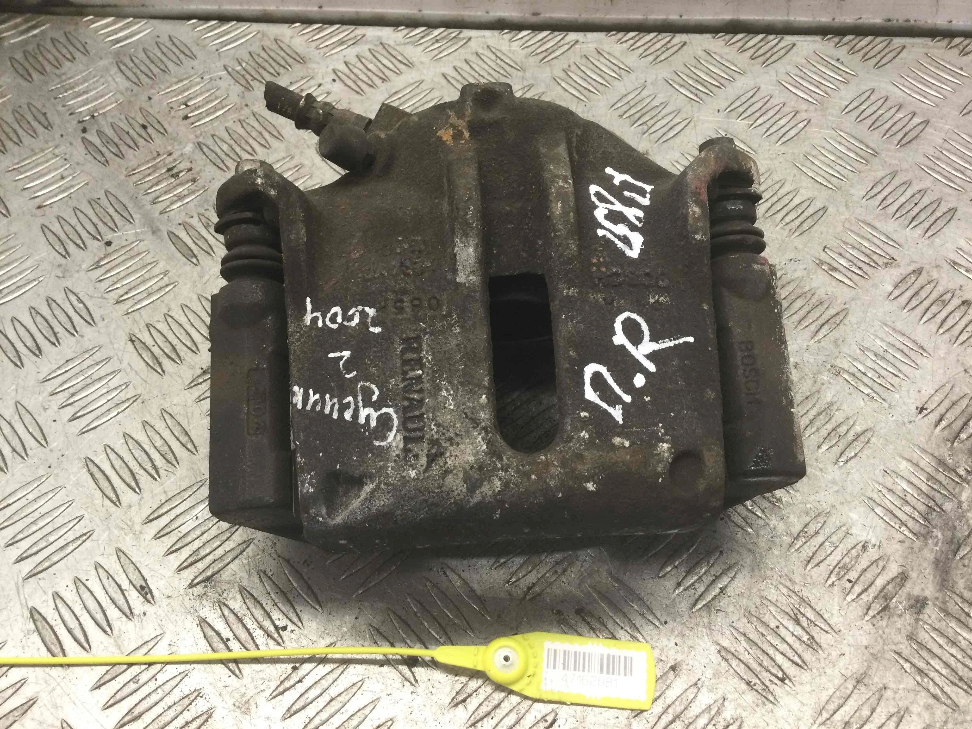 Суппорт передний правый Renault Scenic 2 поколение (2003-2006) бензин 2.0 i Автомат Х/б