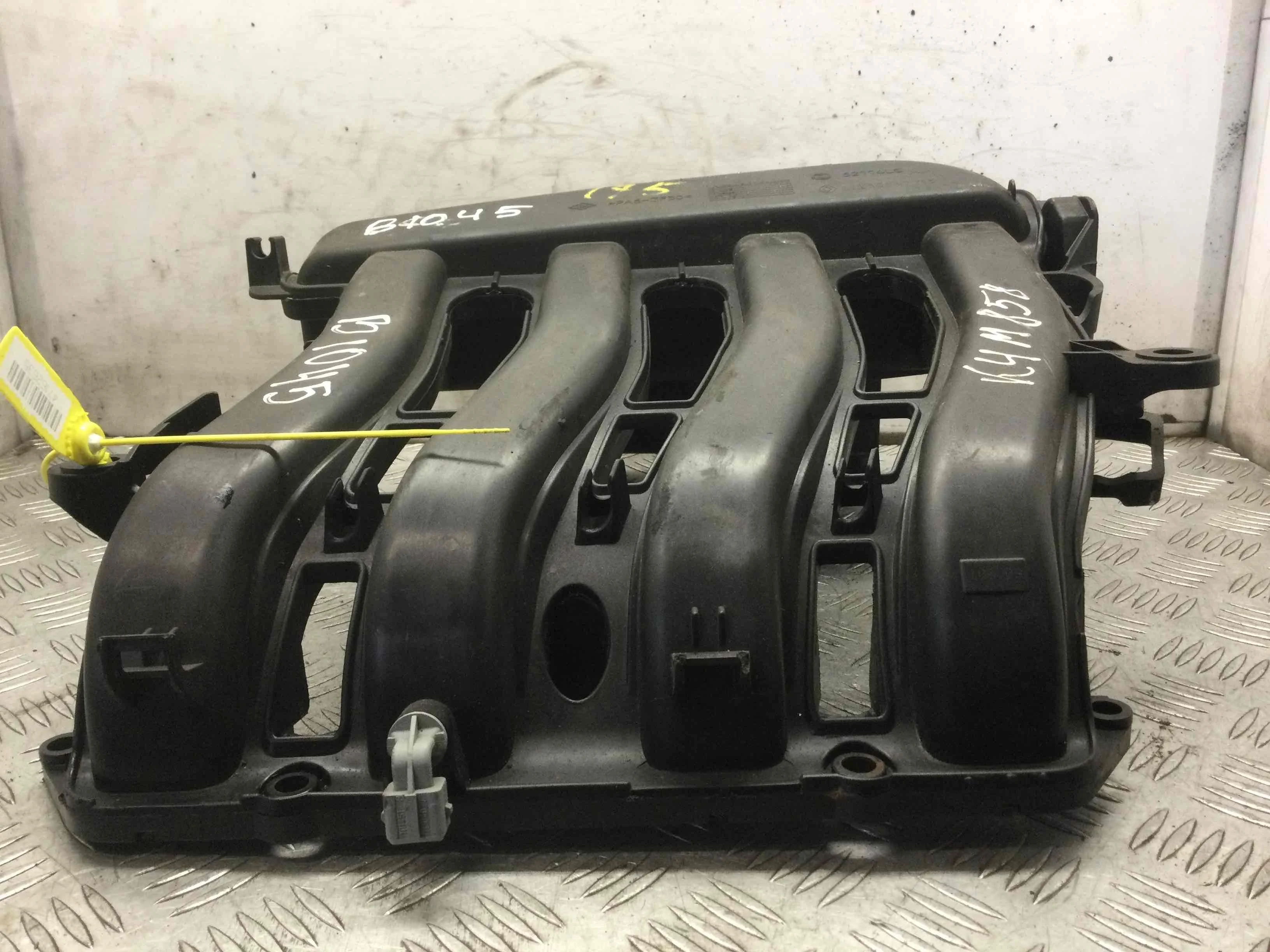 Коллектор впускной Renault Scenic 3 поколение 2009 - 2013 бензин 1.6 i Механика Седан