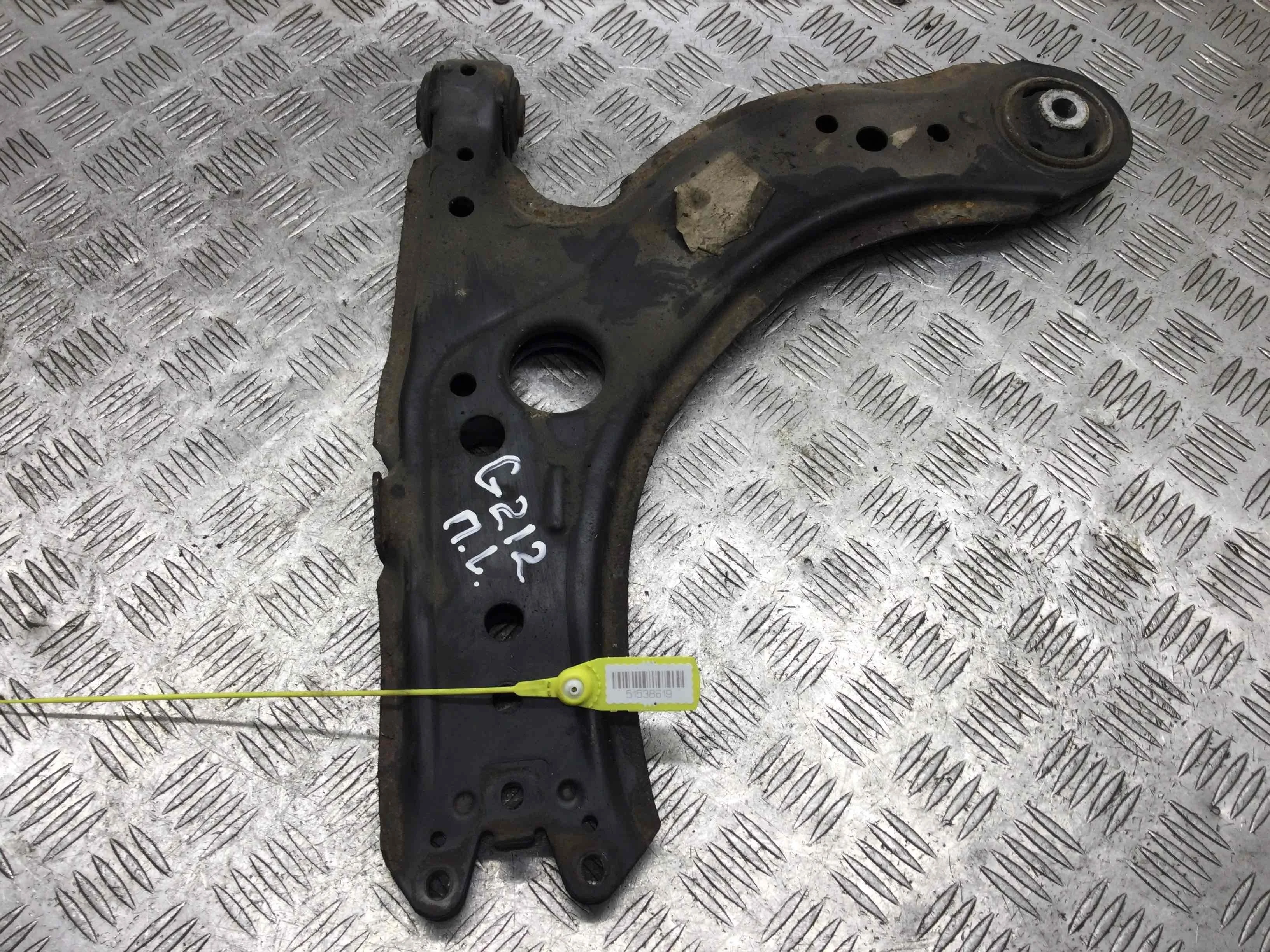 Рычаг передний левый Volkswagen Golf 4 поколение (1997-2004) дизель 1.9 TDI Механика Х/б