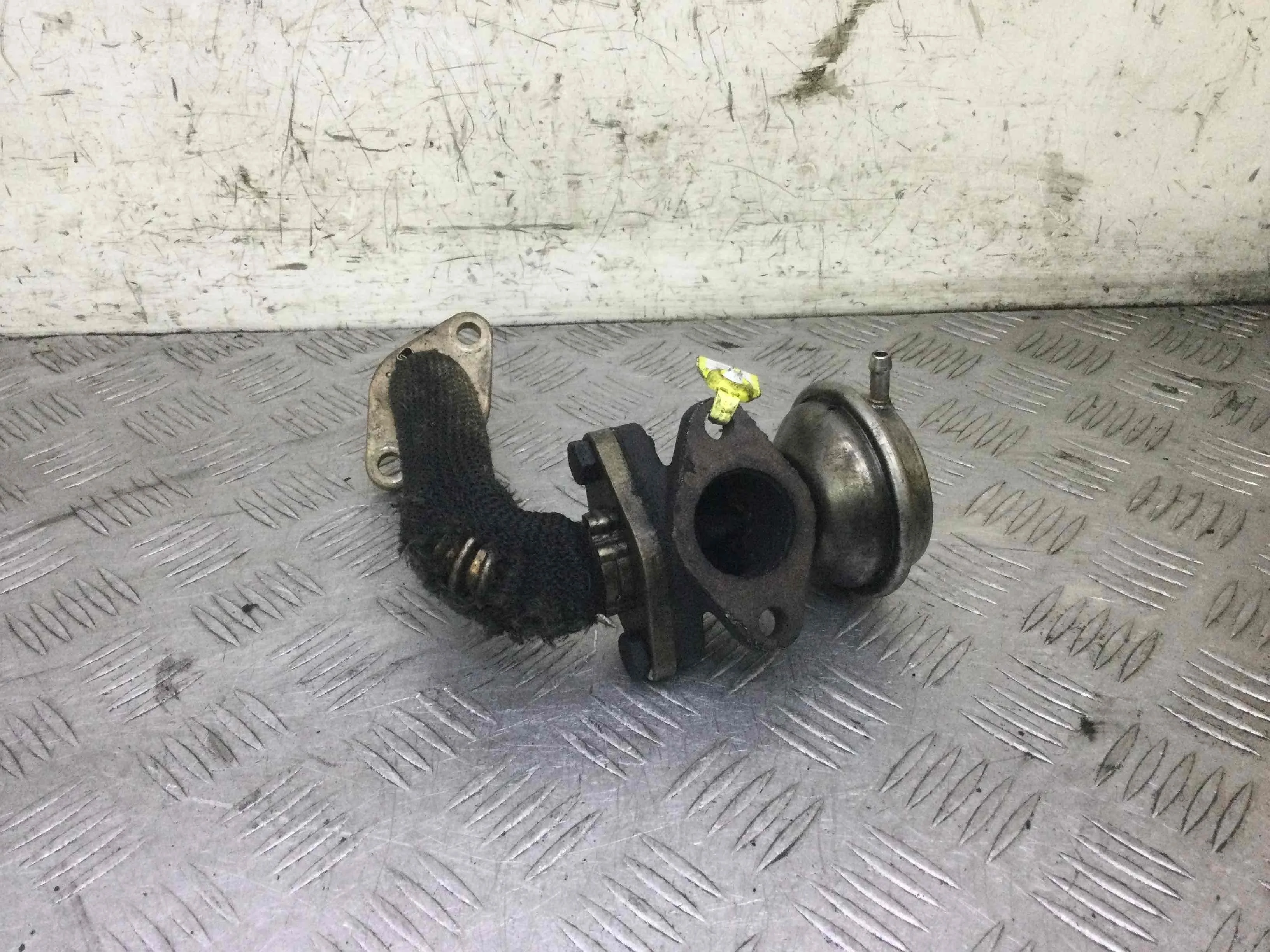 Клапан EGR Audi A6 C5/4B (1997-2004) дизель 2.5 TDI Механика