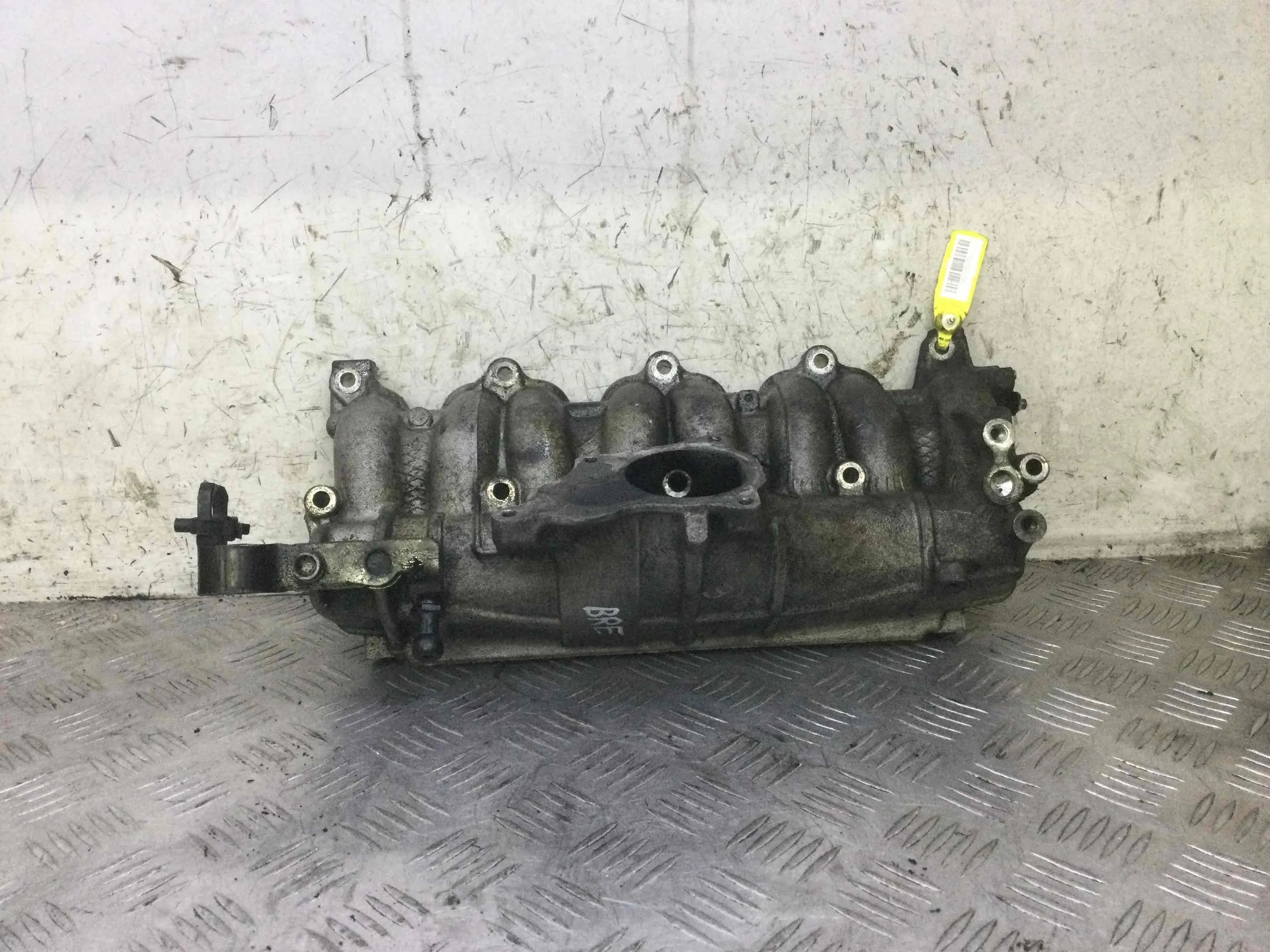 Коллектор впускной Audi A6 C6/4F (2004-2008) дизель 2.0 TDI Механика