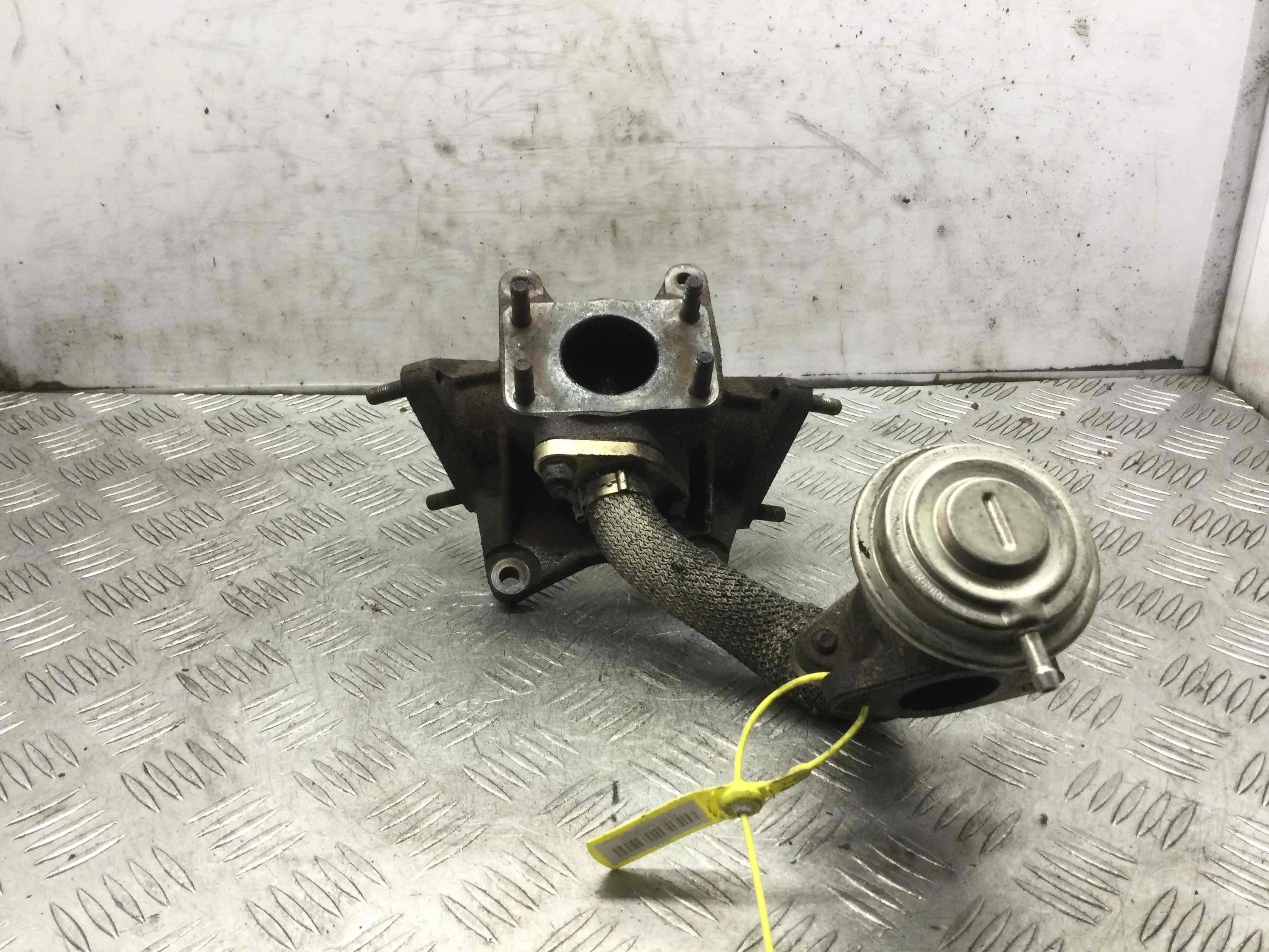 Клапан EGR Audi A4 B6 (2000-2005) дизель 2.5  Механика Седан