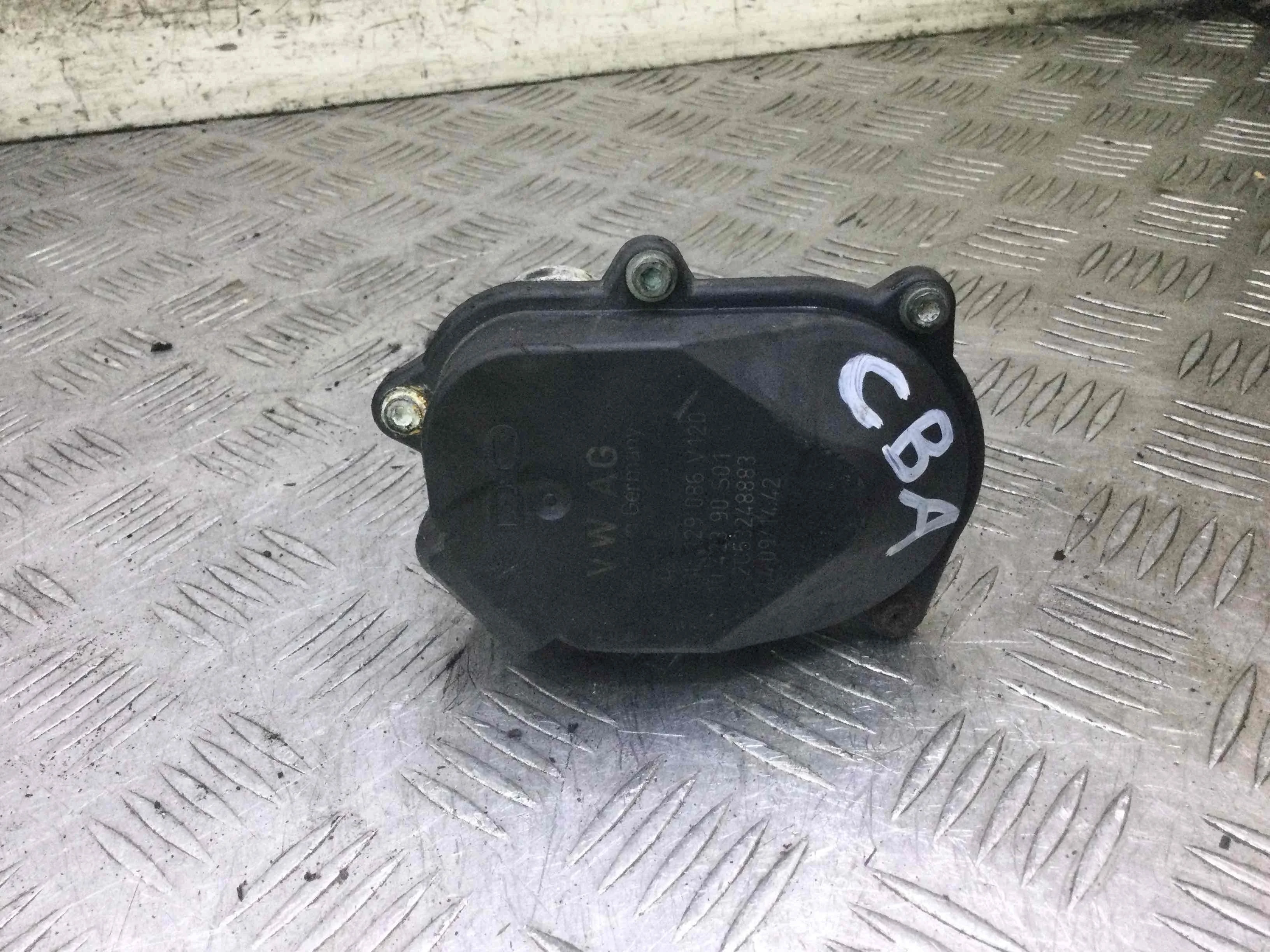 Сервопривод заслонок впускного коллектора Volkswagen Passat B6 (2005-2010) дизель 2.0 TDI Механика Универсал