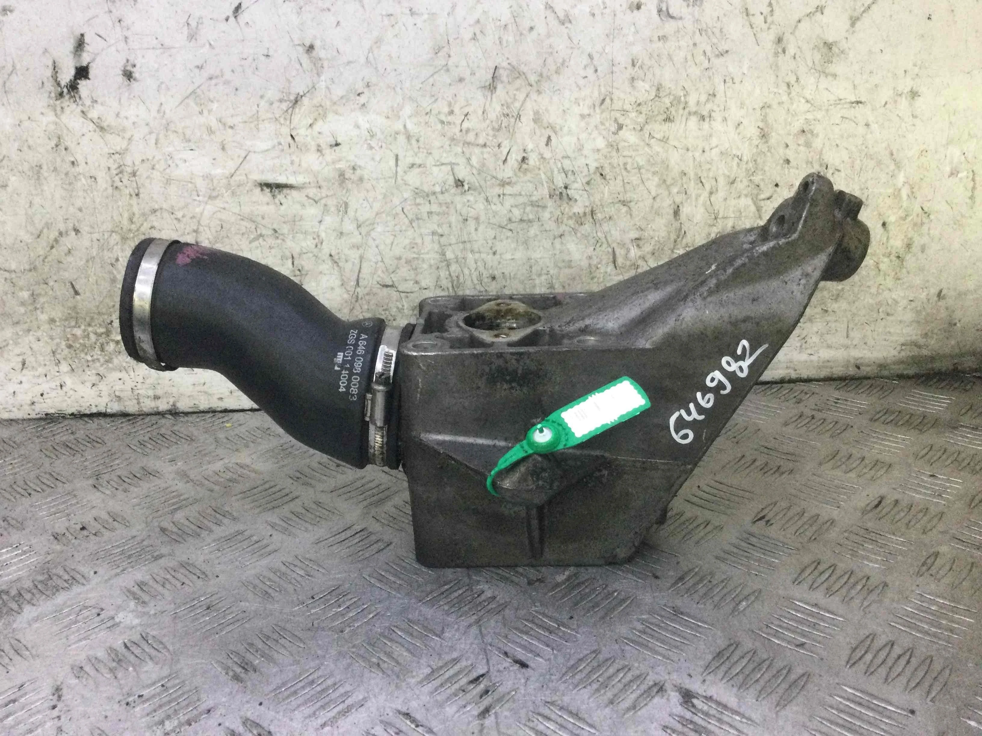 Кронштейн Mercedes Vito W639 (2003-2010) дизель 2.2 CDI Механика Фургон